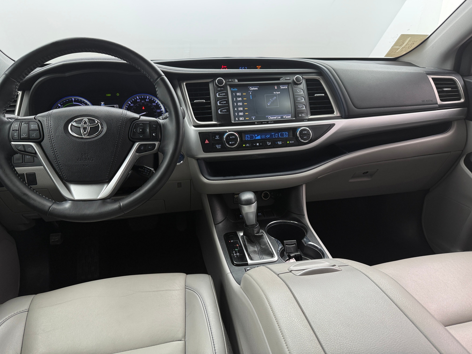 Thumbnail: 2019 Toyota Highlander - 2