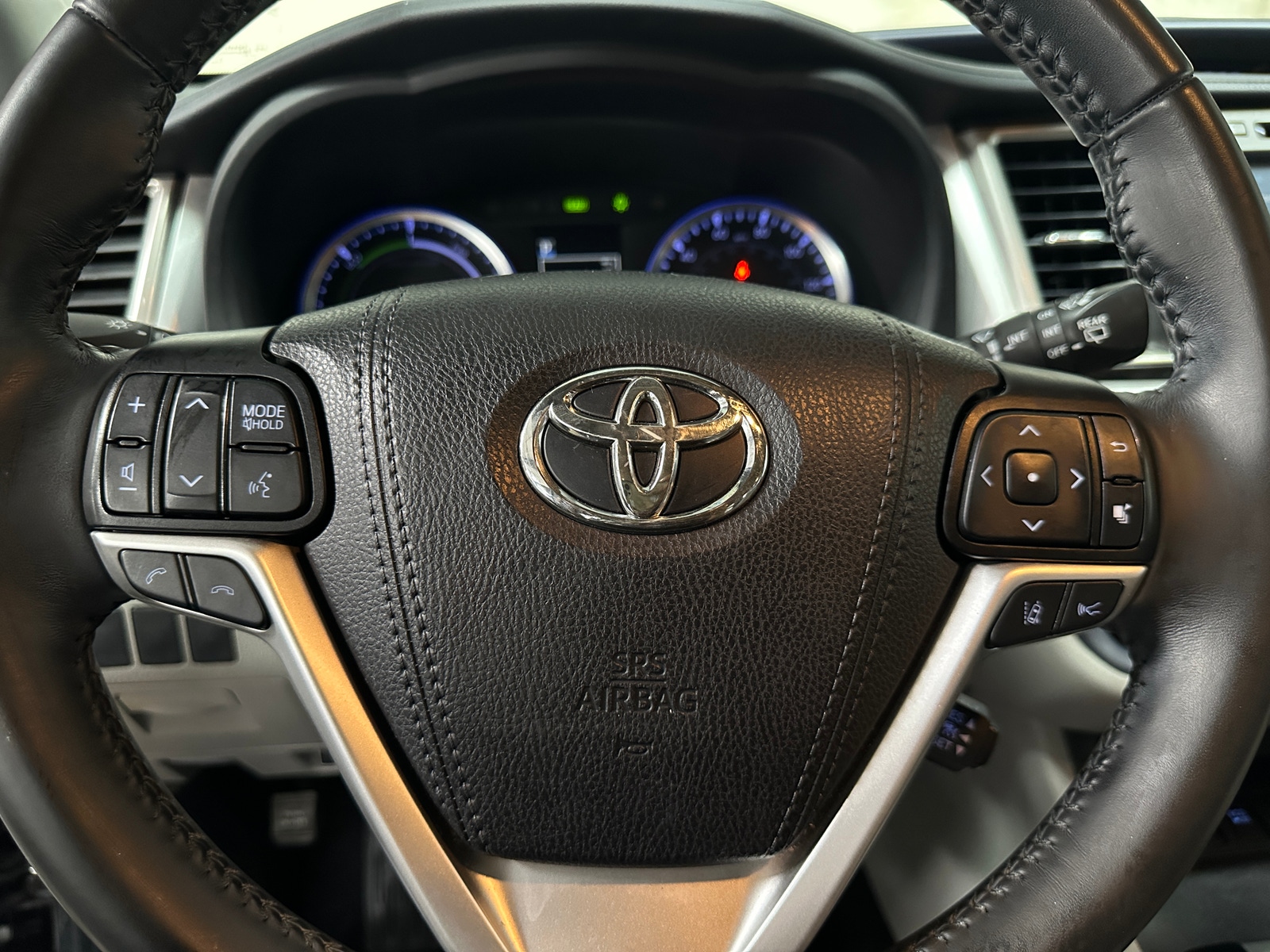 Thumbnail: 2019 Toyota Highlander - 4