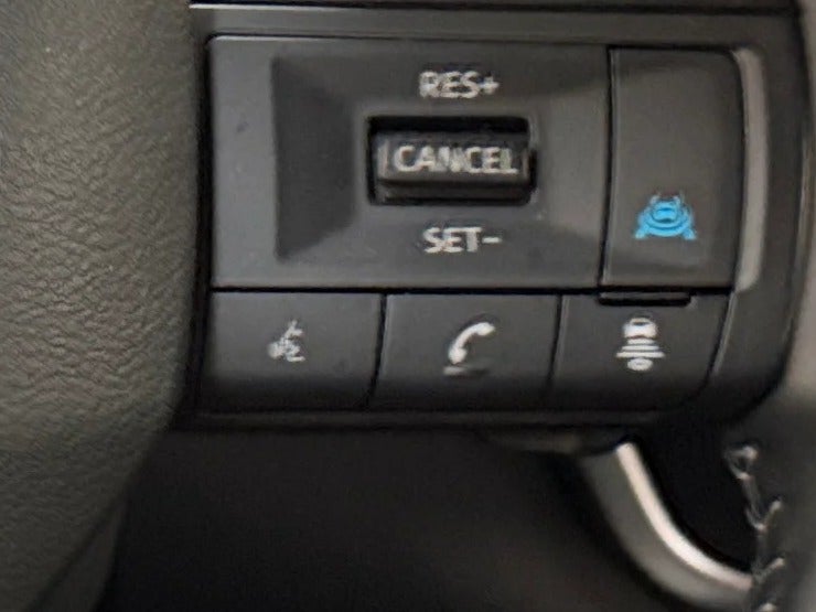 2025 Nissan Rogue SV - Photo 12
