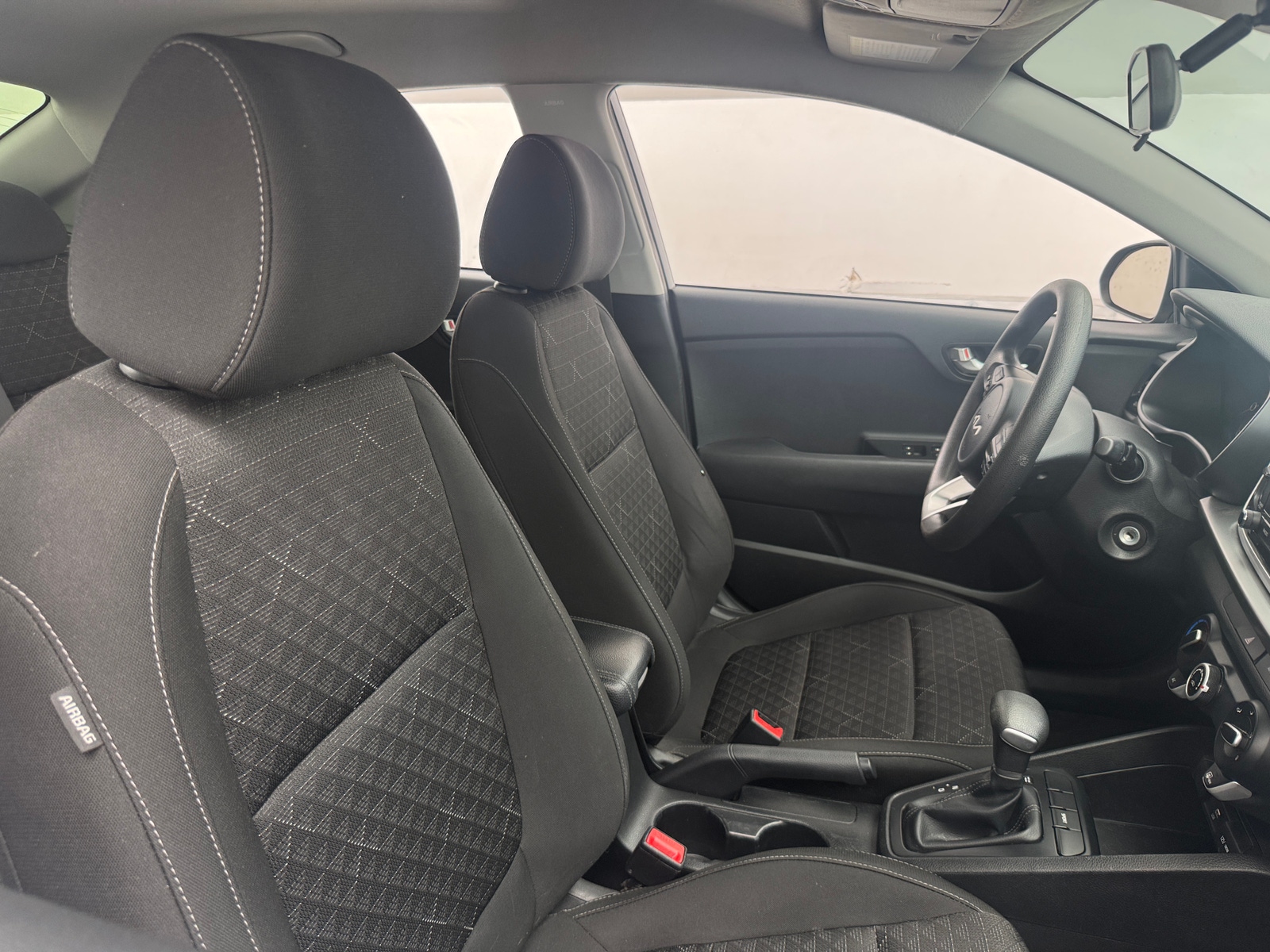 Thumbnail: 2023 Kia Rio - 2