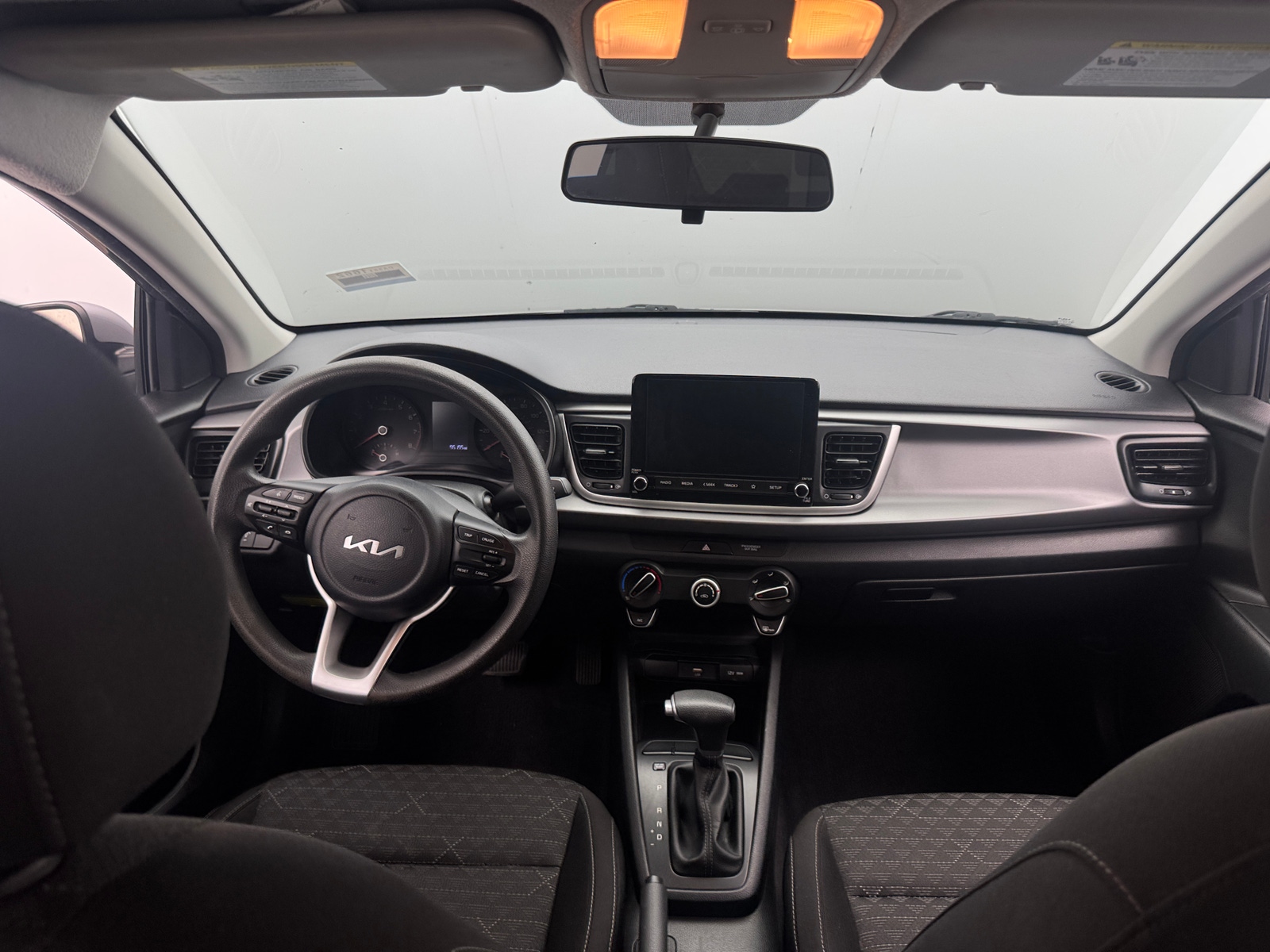 Thumbnail: 2023 Kia Rio - 3