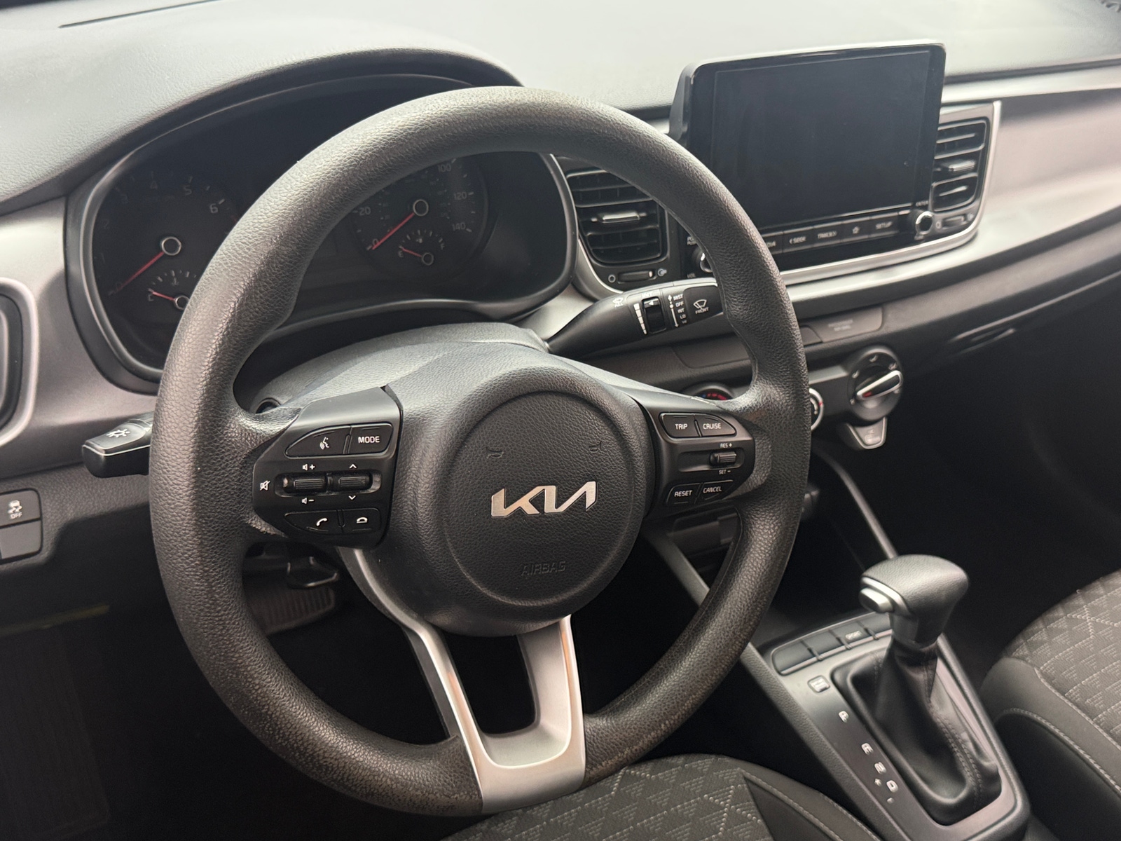 Thumbnail: 2023 Kia Rio - 5