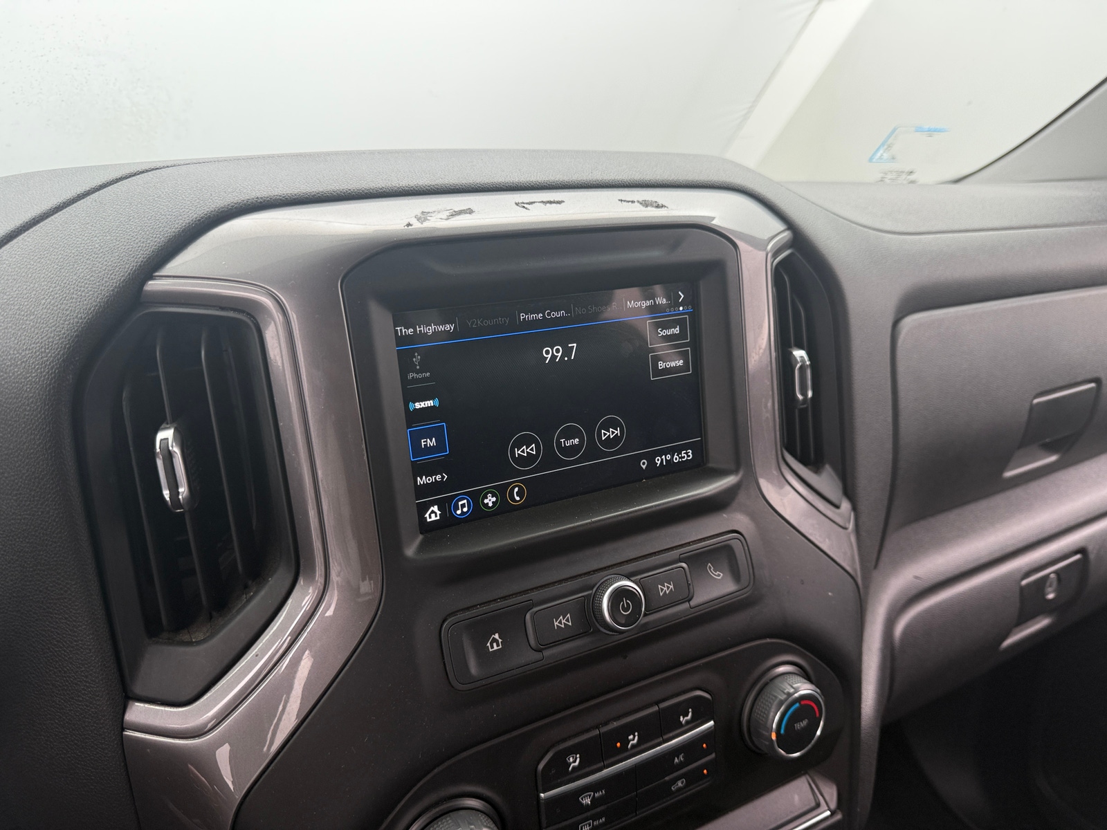Thumbnail: 2019 Chevrolet Silverado 1500 - 4