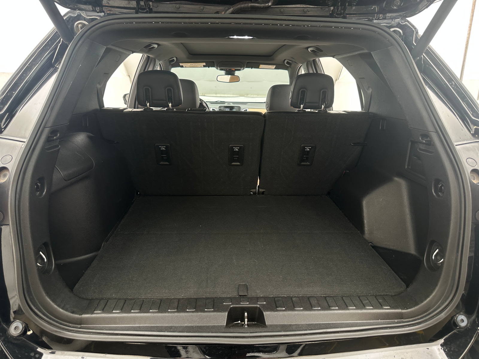 Thumbnail: 2018 Chevrolet Equinox - 6