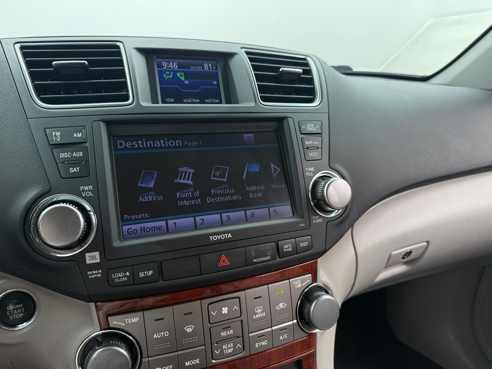 Thumbnail: 2011 Toyota Highlander - 4