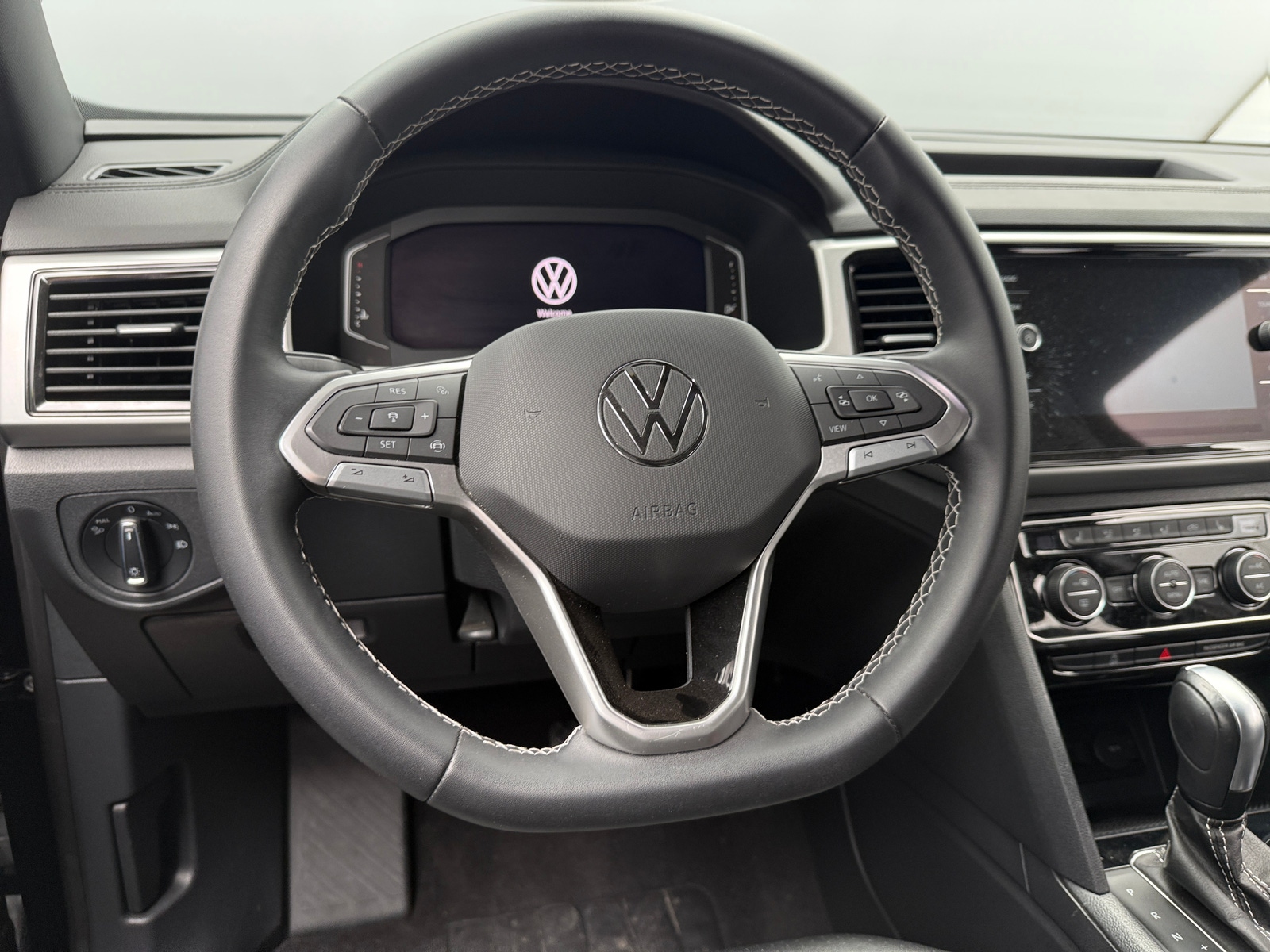 Thumbnail: 2023 Volkswagen Atlas - 5