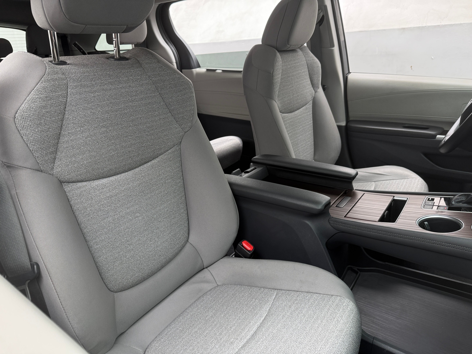 Thumbnail: 2021 Toyota Sienna - 2