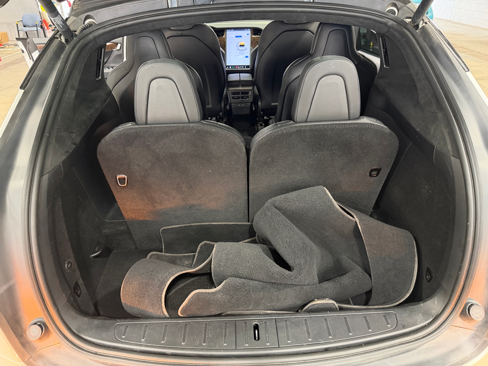 Thumbnail: 2021 Tesla Model X - 6
