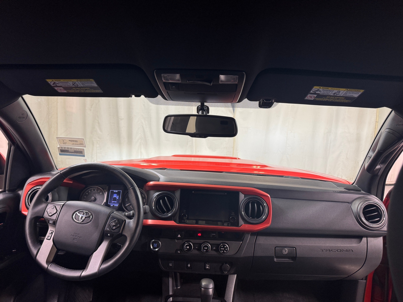 Thumbnail: 2016 Toyota Tacoma - 3