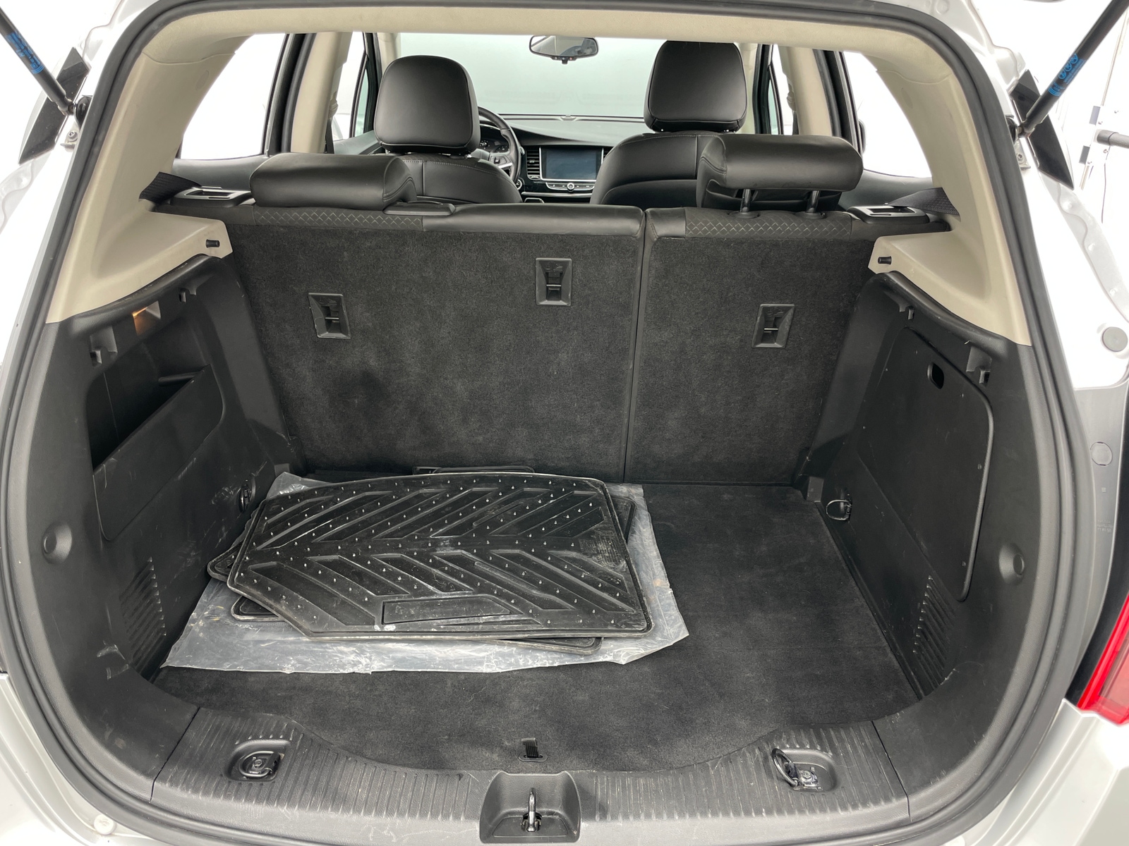Thumbnail: 2018 Buick Encore - 6