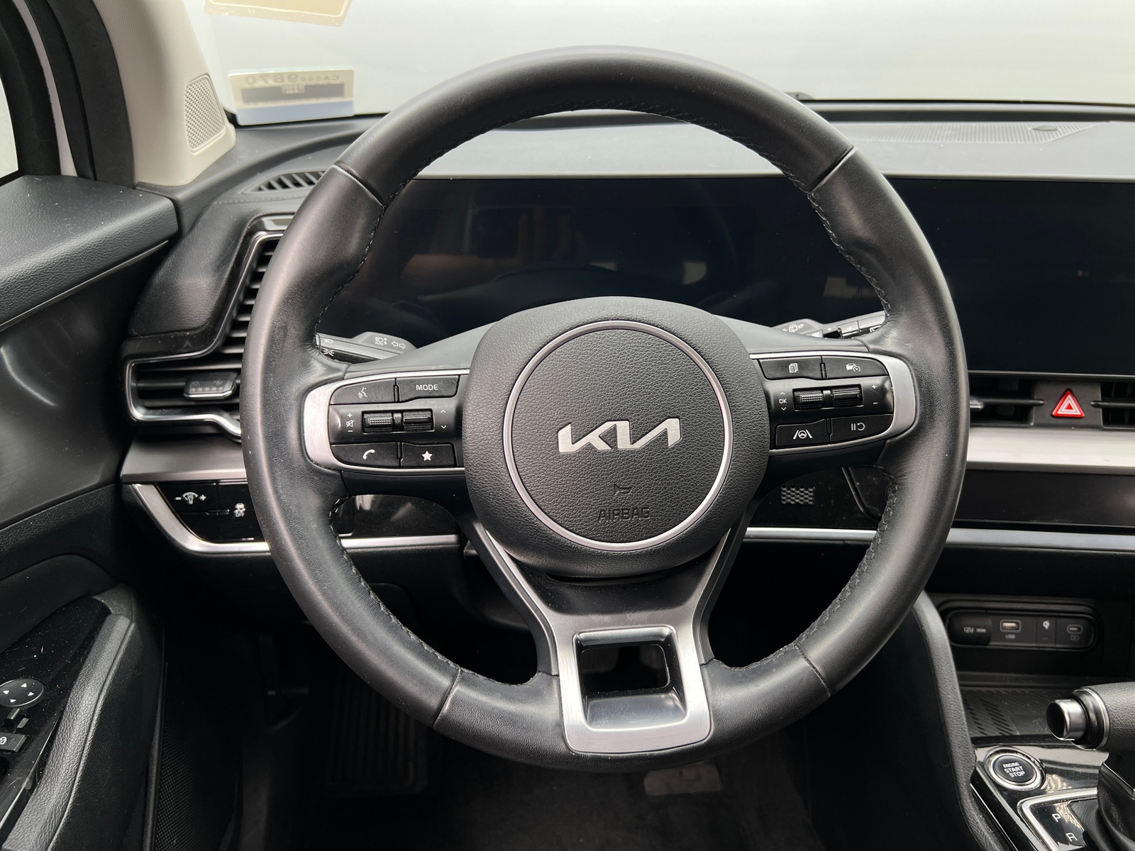 Thumbnail: 2023 Kia Sportage - 4