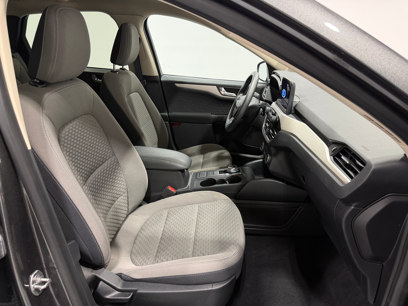 Thumbnail: 2020 Ford Escape - 2
