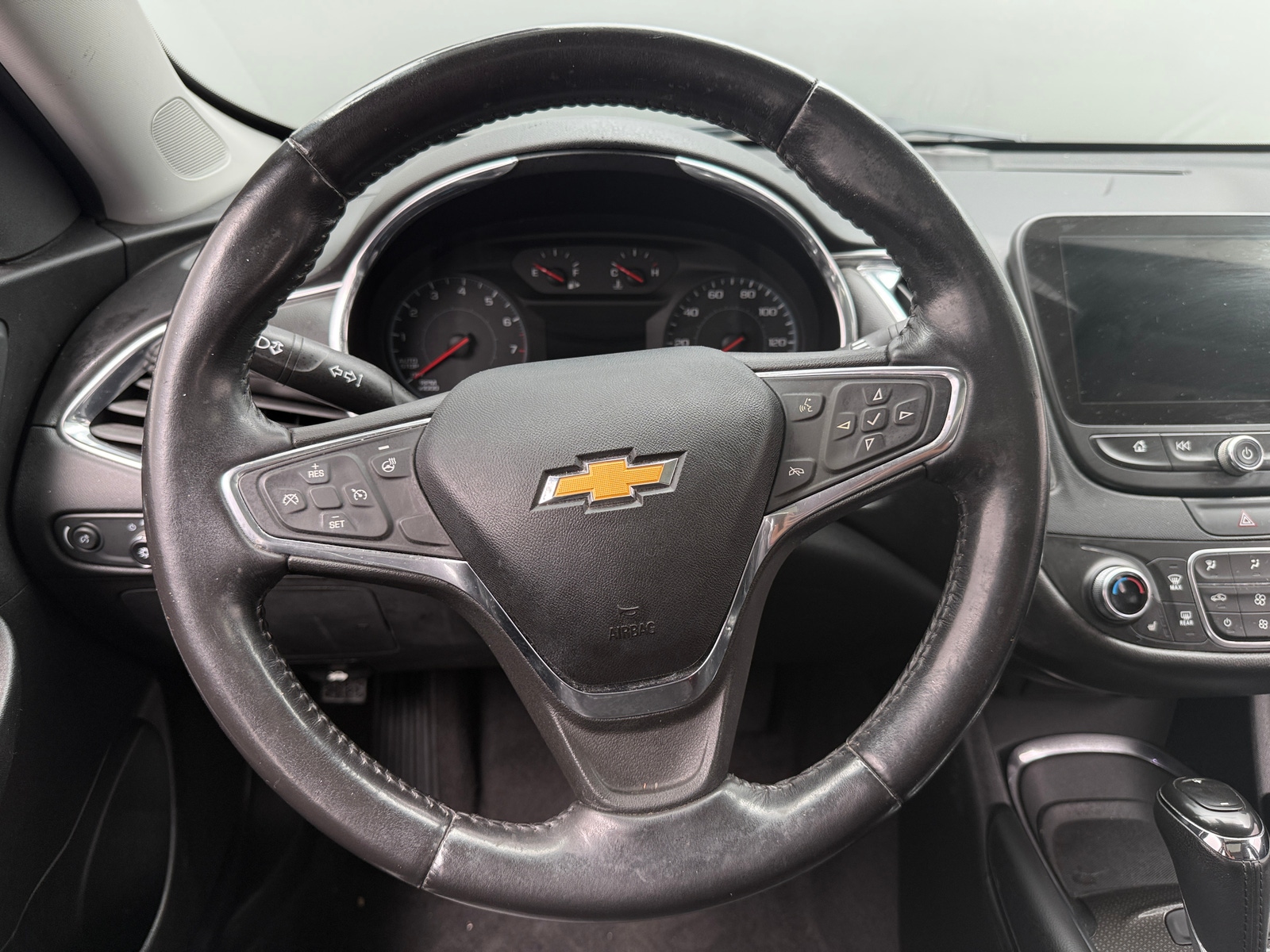Thumbnail: 2019 Chevrolet Malibu - 4