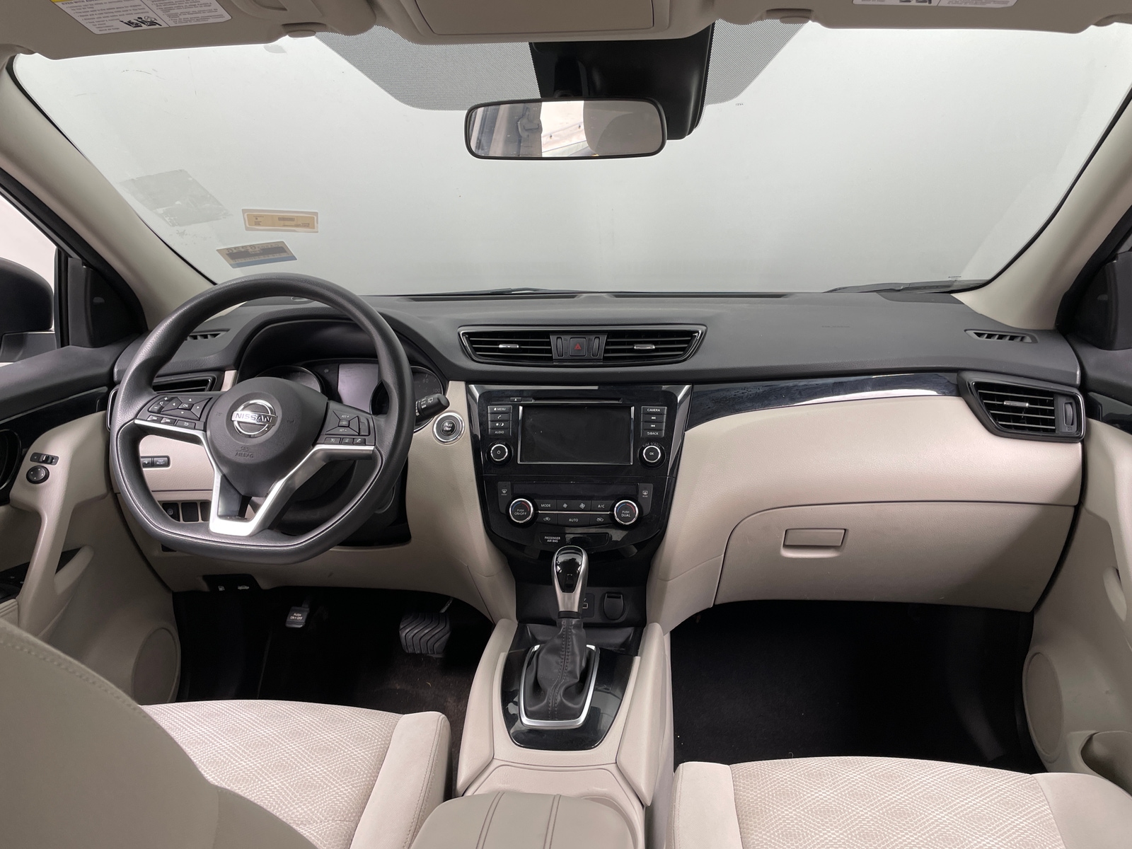 Thumbnail: 2019 Nissan Rogue Sport - 3