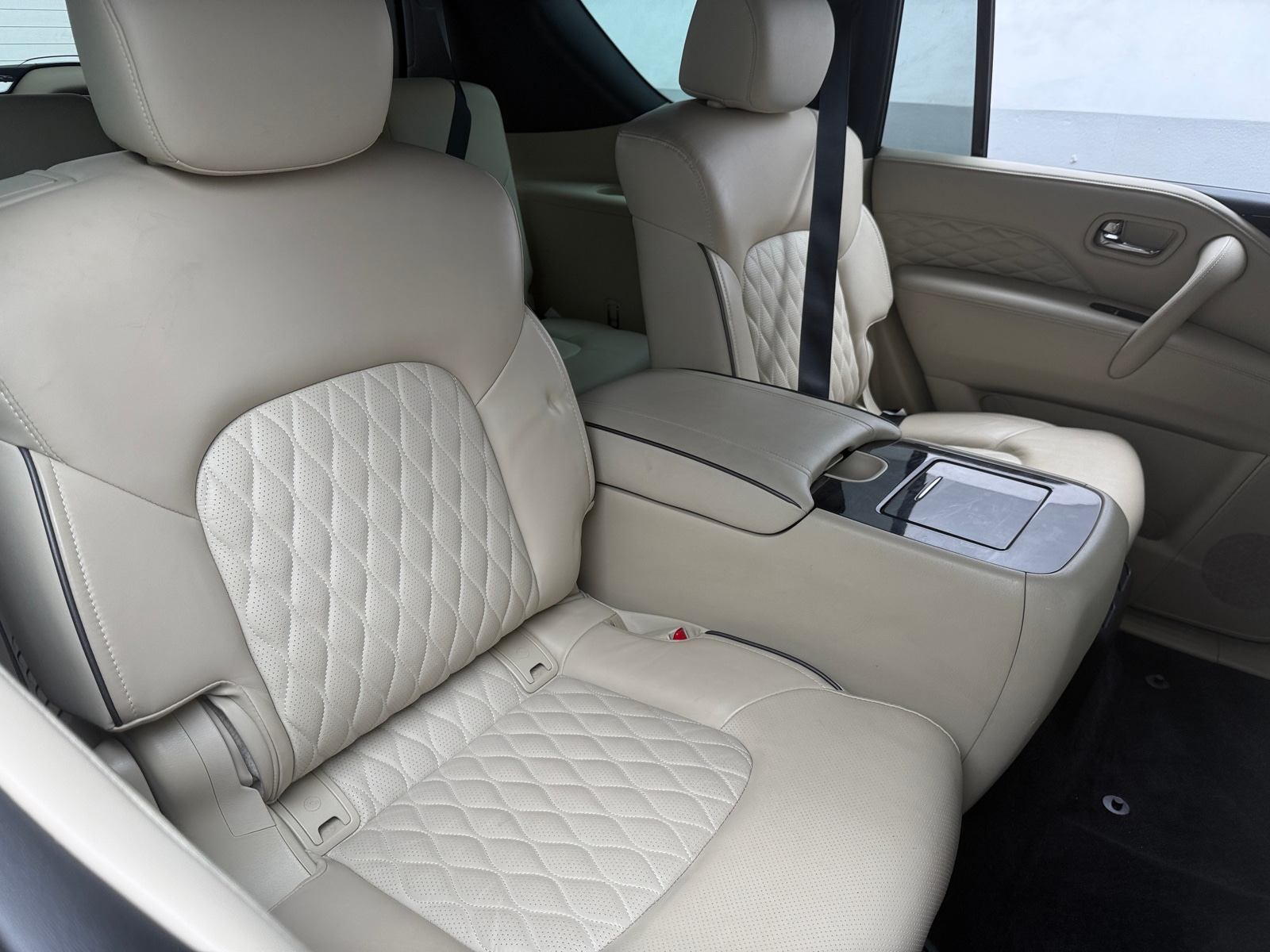Thumbnail: 2022 INFINITI QX80 - 5