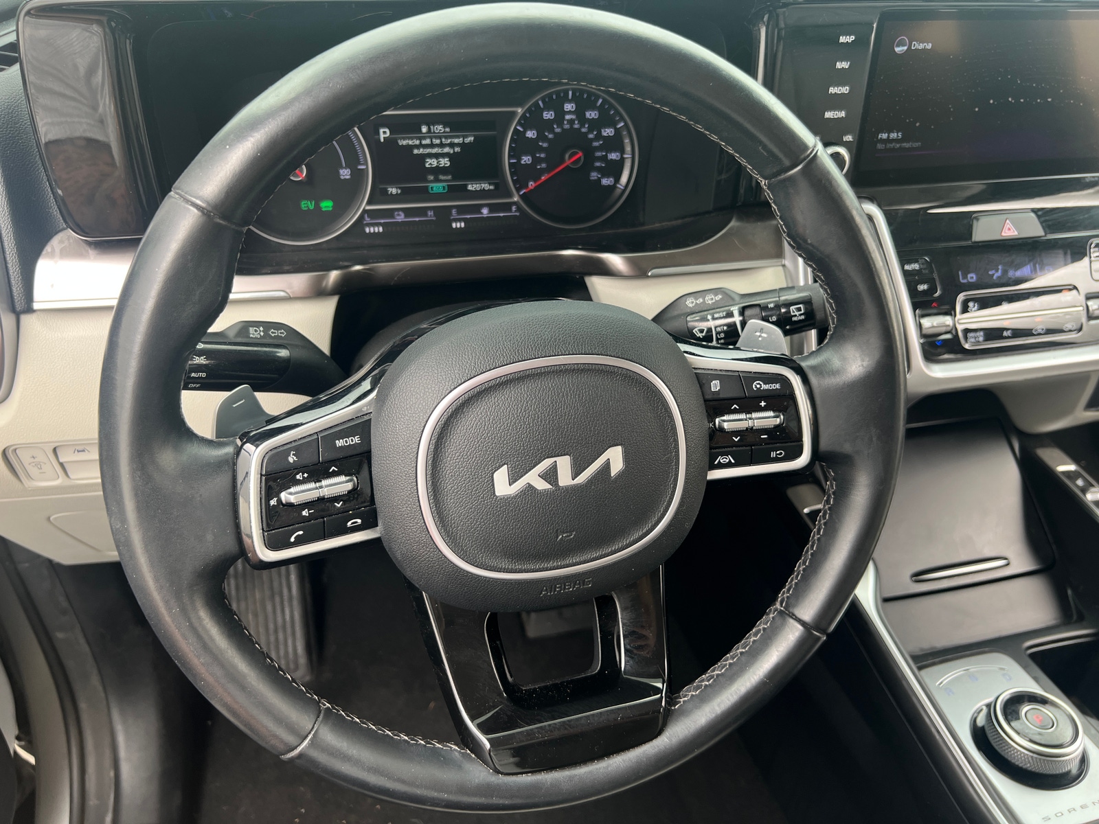Thumbnail: 2022 Kia Sorento - 4