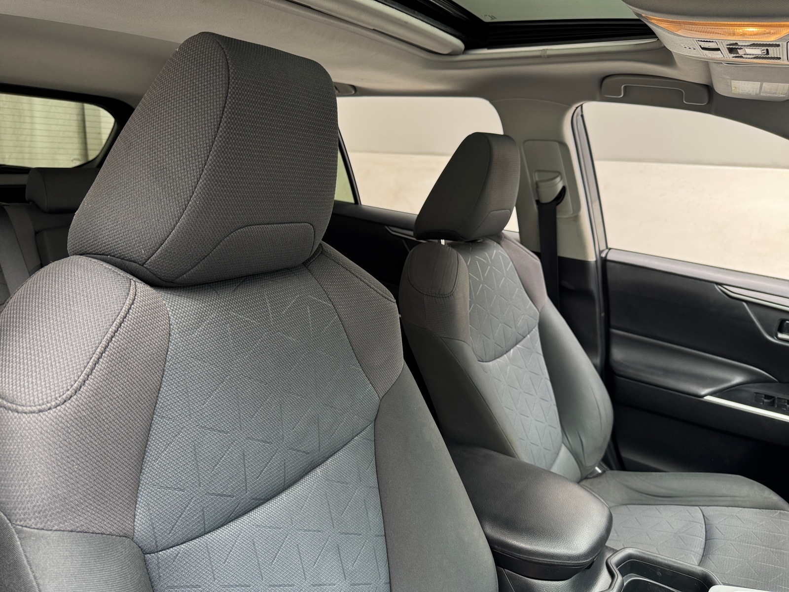 Thumbnail: 2020 Toyota RAV4 - 2