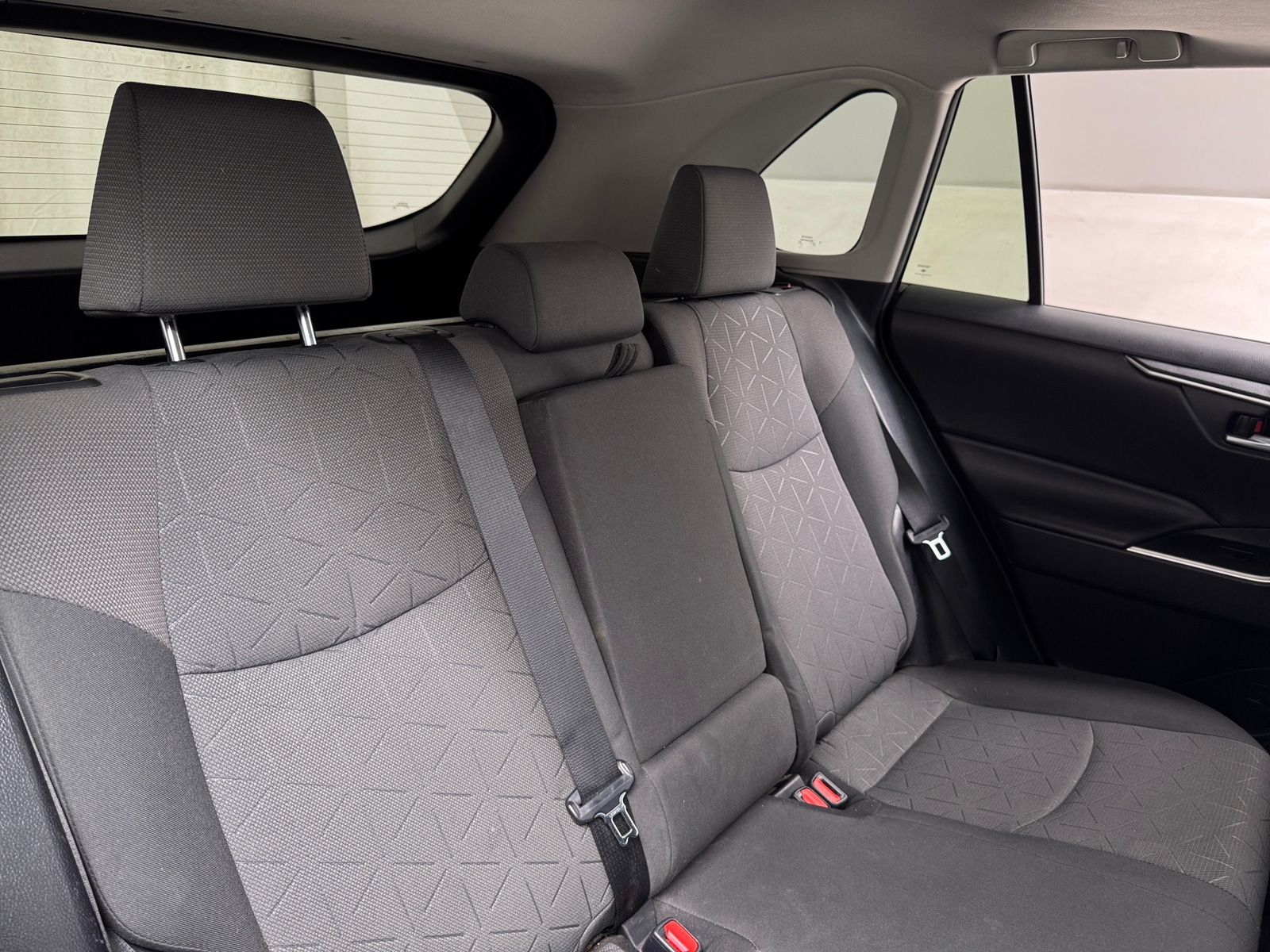 Thumbnail: 2020 Toyota RAV4 - 6