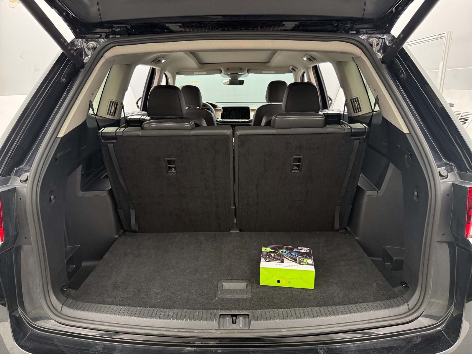 Thumbnail: 2026 Volkswagen Atlas - 6