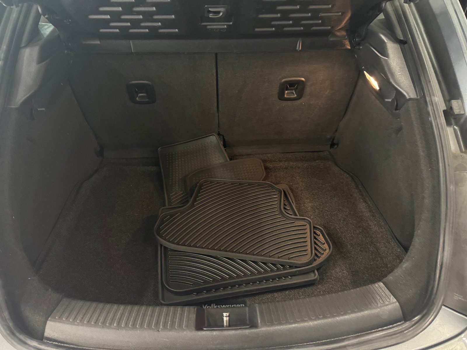 Thumbnail: 2019 Volkswagen Beetle - 6