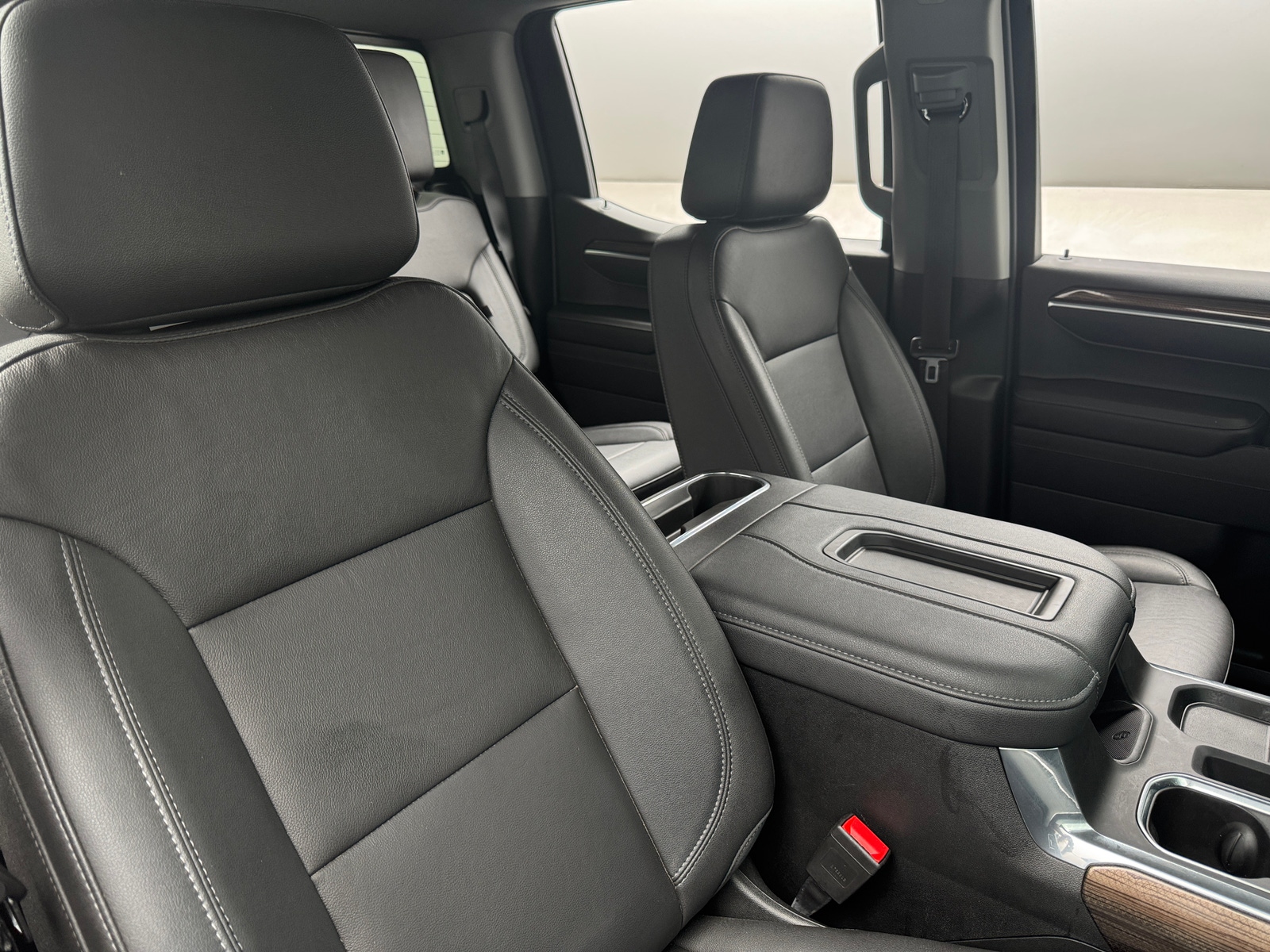 Thumbnail: 2022 Chevrolet Silverado 1500 - 2