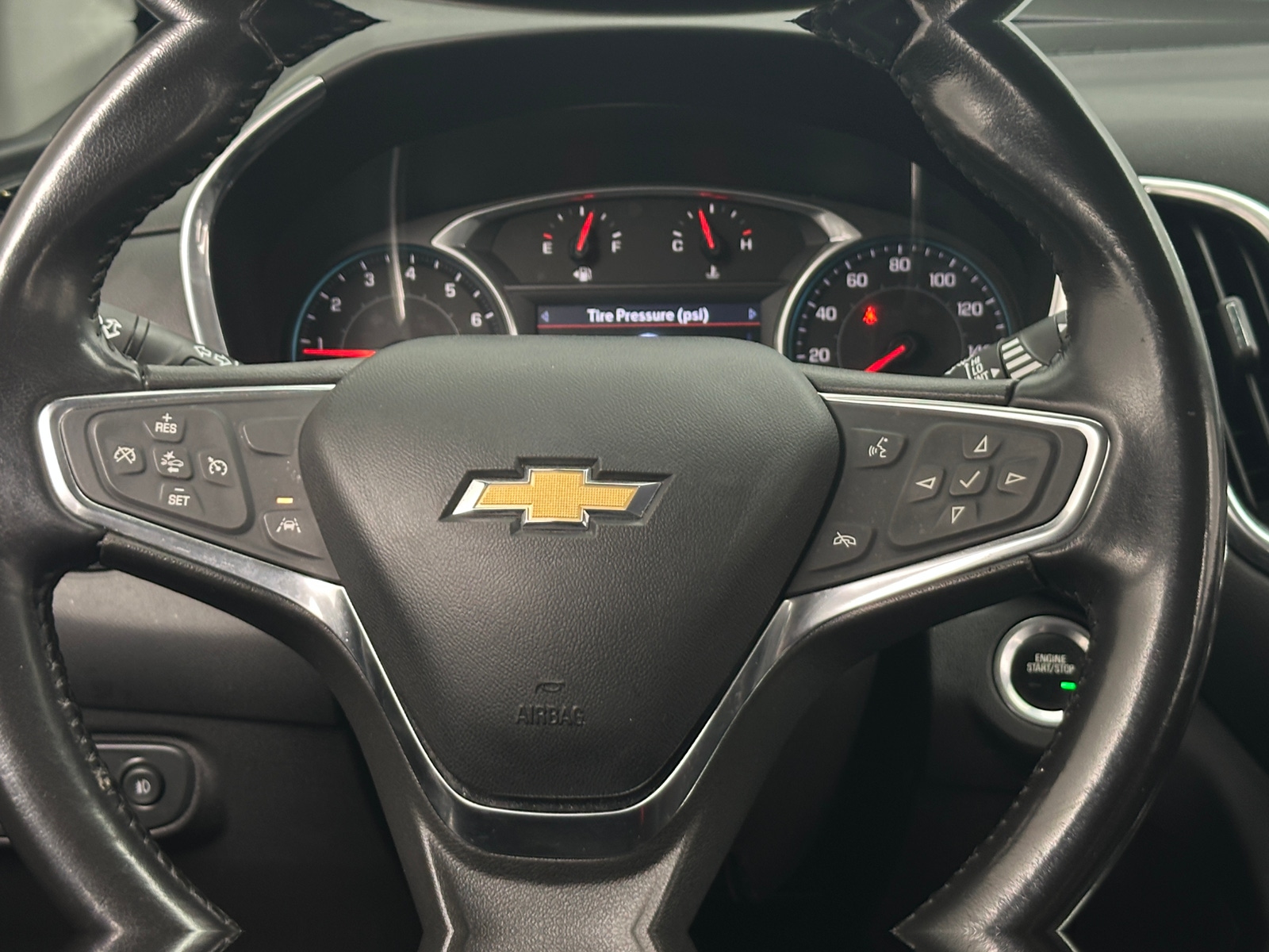 Thumbnail: 2021 Chevrolet Equinox - 4