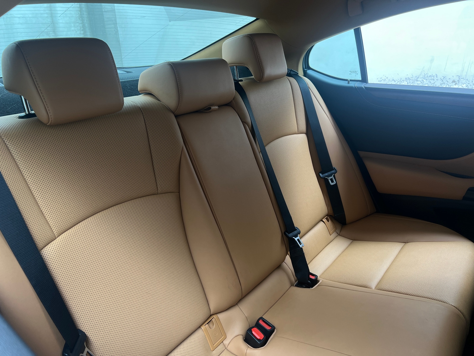 Thumbnail: 2022 Lexus ES - 5