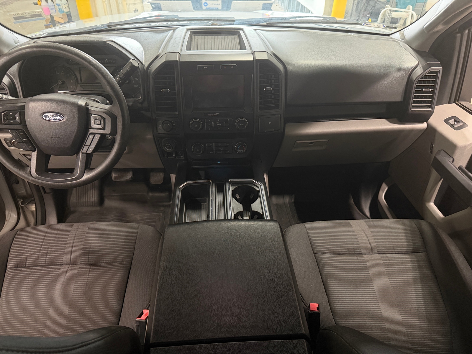 Thumbnail: 2019 Ford Econoline - 3