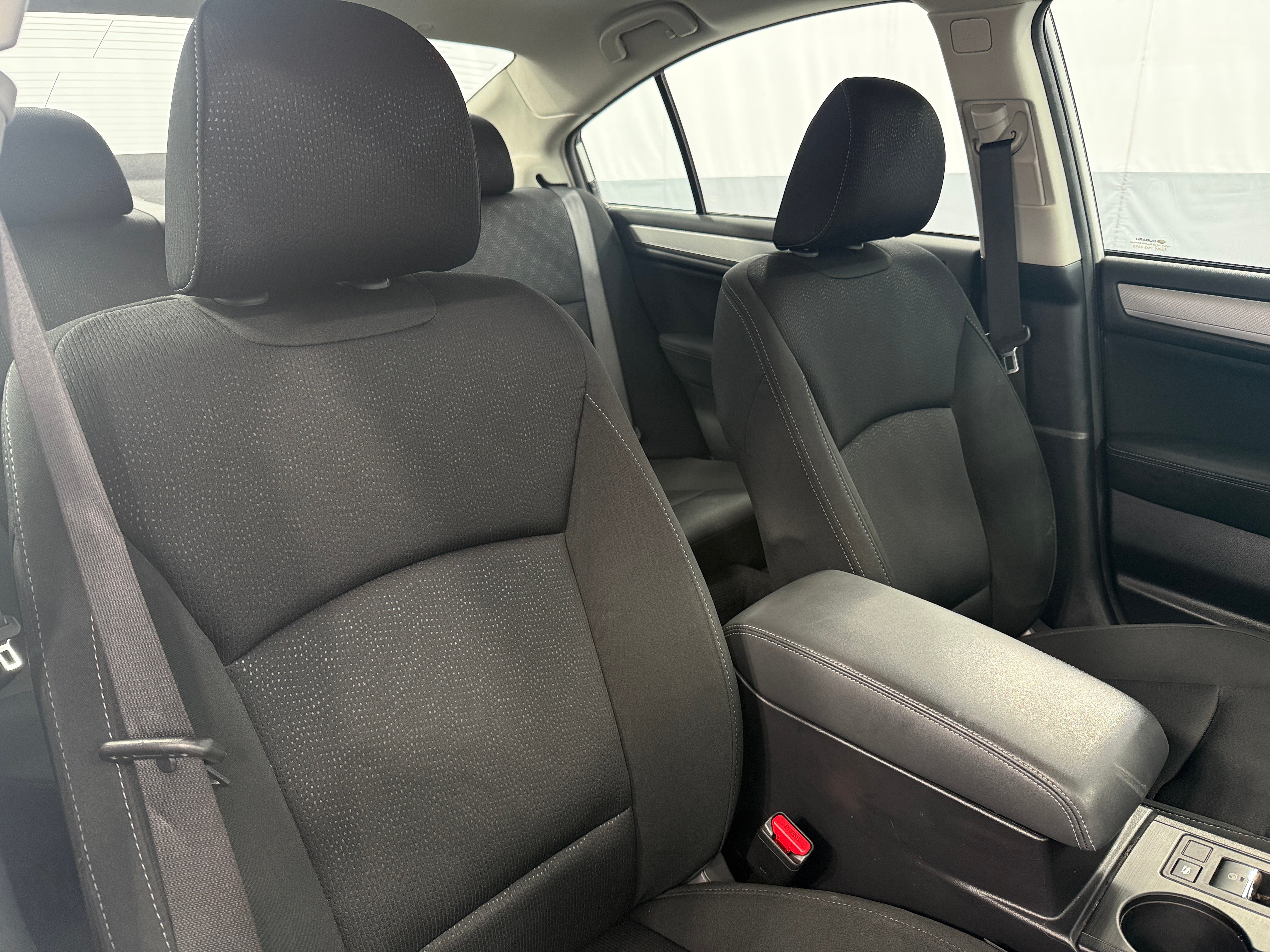 2017 Subaru Legacy Premium - Photo 2