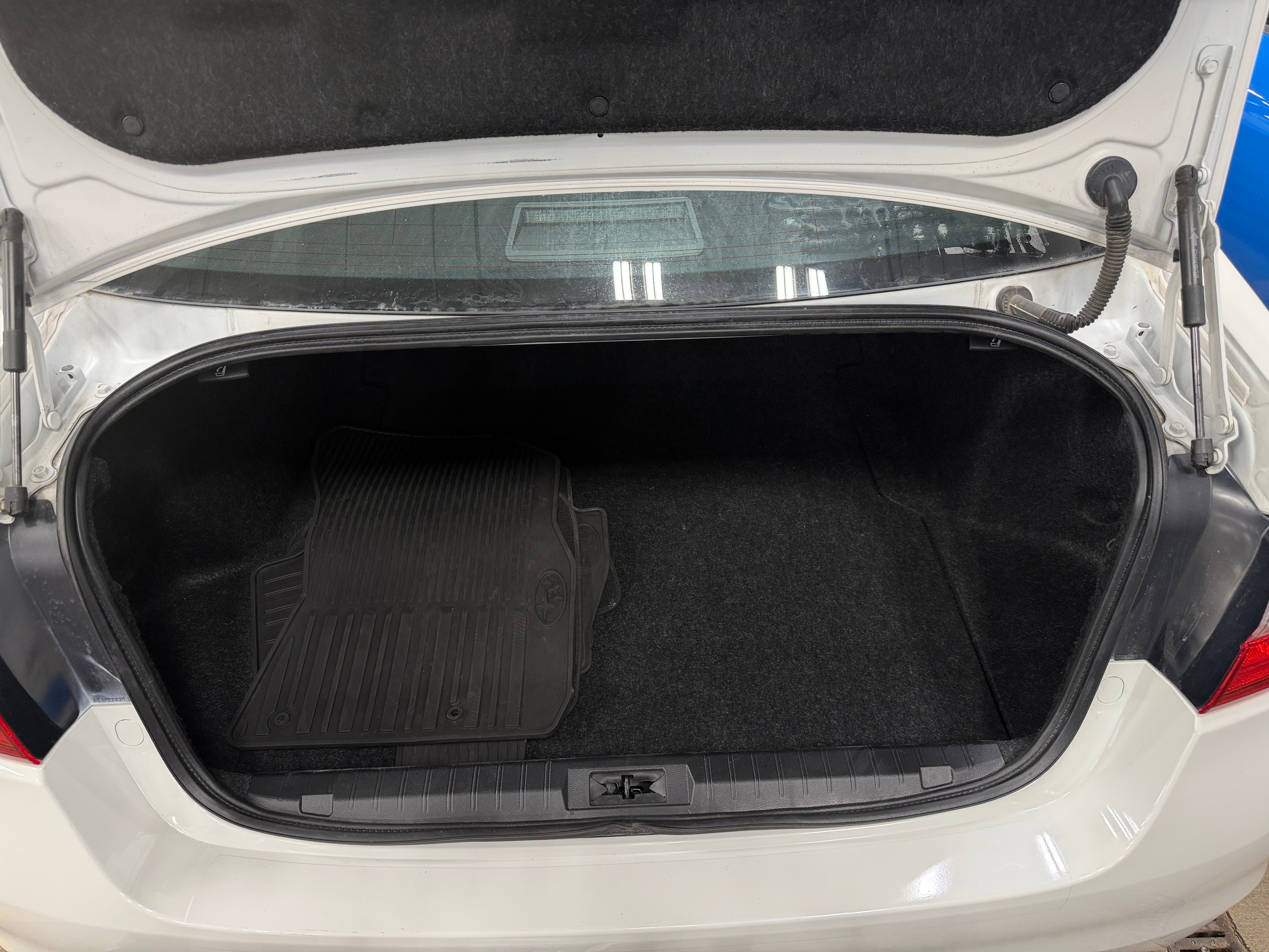 2017 Subaru Legacy Premium - Photo 9