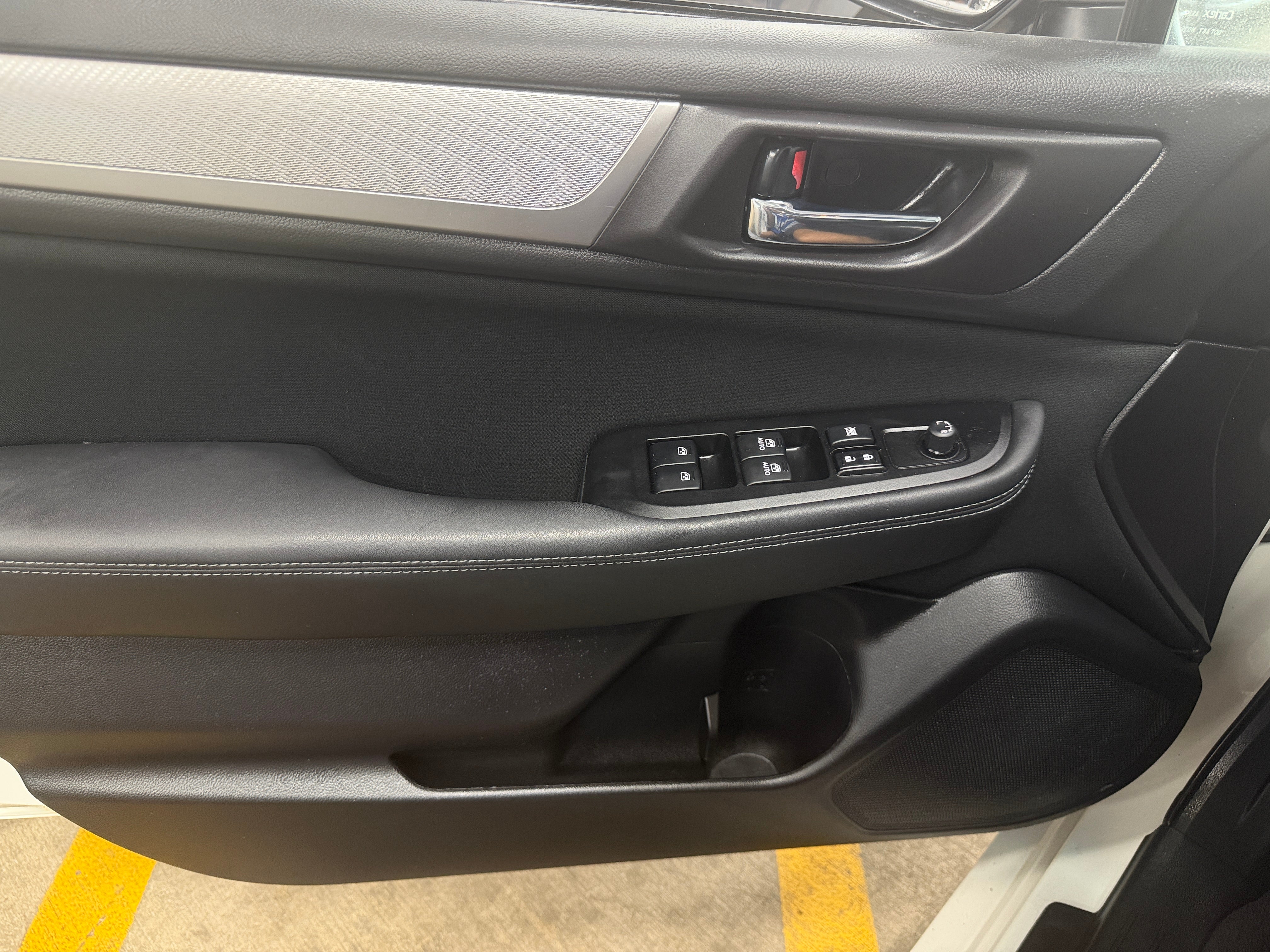 2017 Subaru Legacy Premium - Photo 10