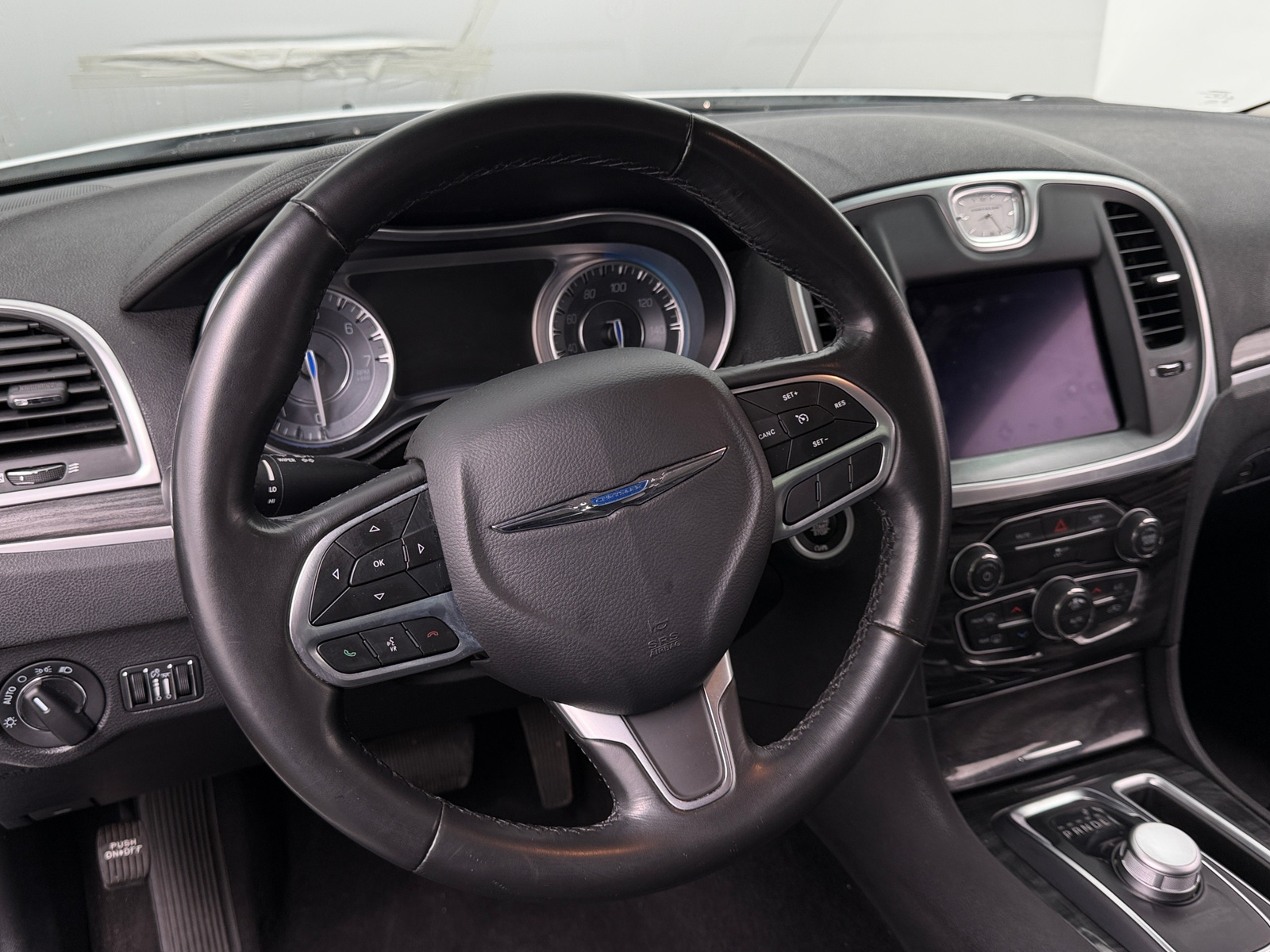 Thumbnail: 2021 Chrysler 300 - 5