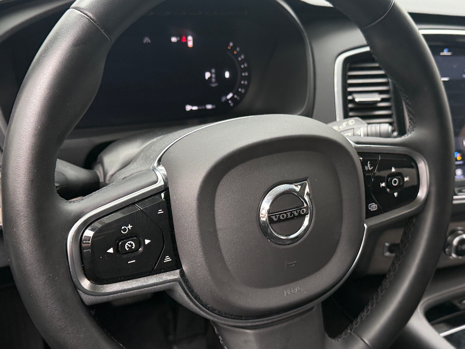 Thumbnail: 2023 Volvo XC90 - 4