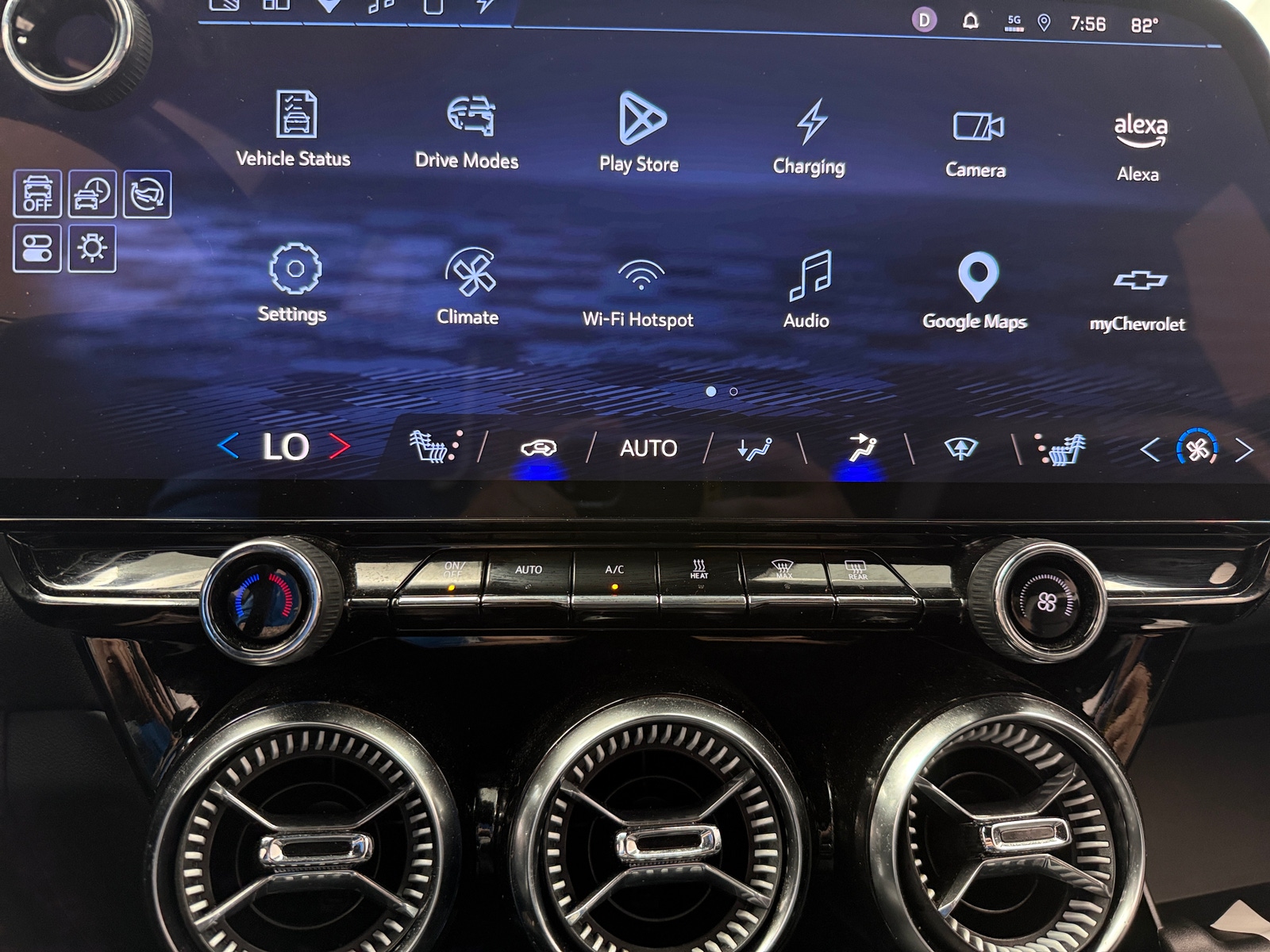 Thumbnail: 2024 Chevrolet Blazer EV - 3
