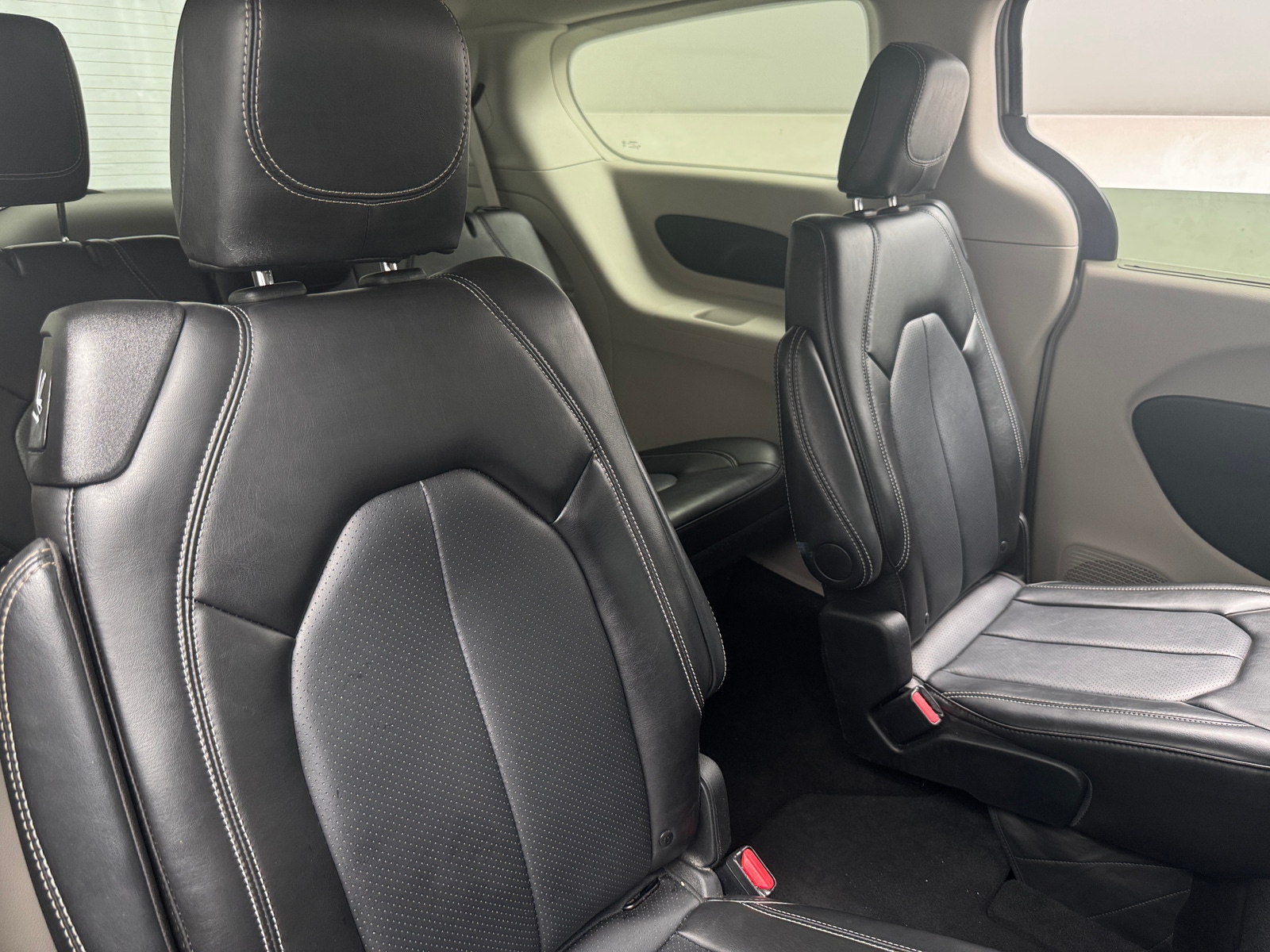 Thumbnail: 2024 Chrysler Pacifica - 5