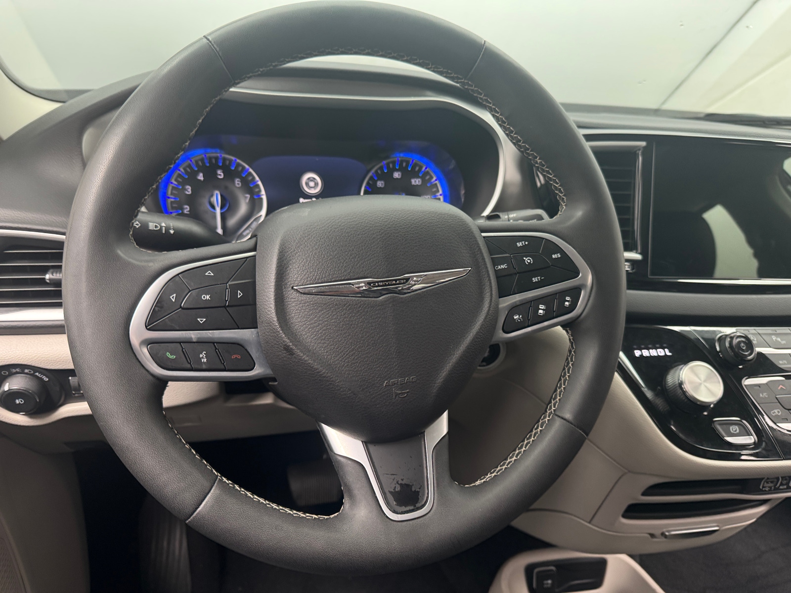 Thumbnail: 2024 Chrysler Pacifica - 4