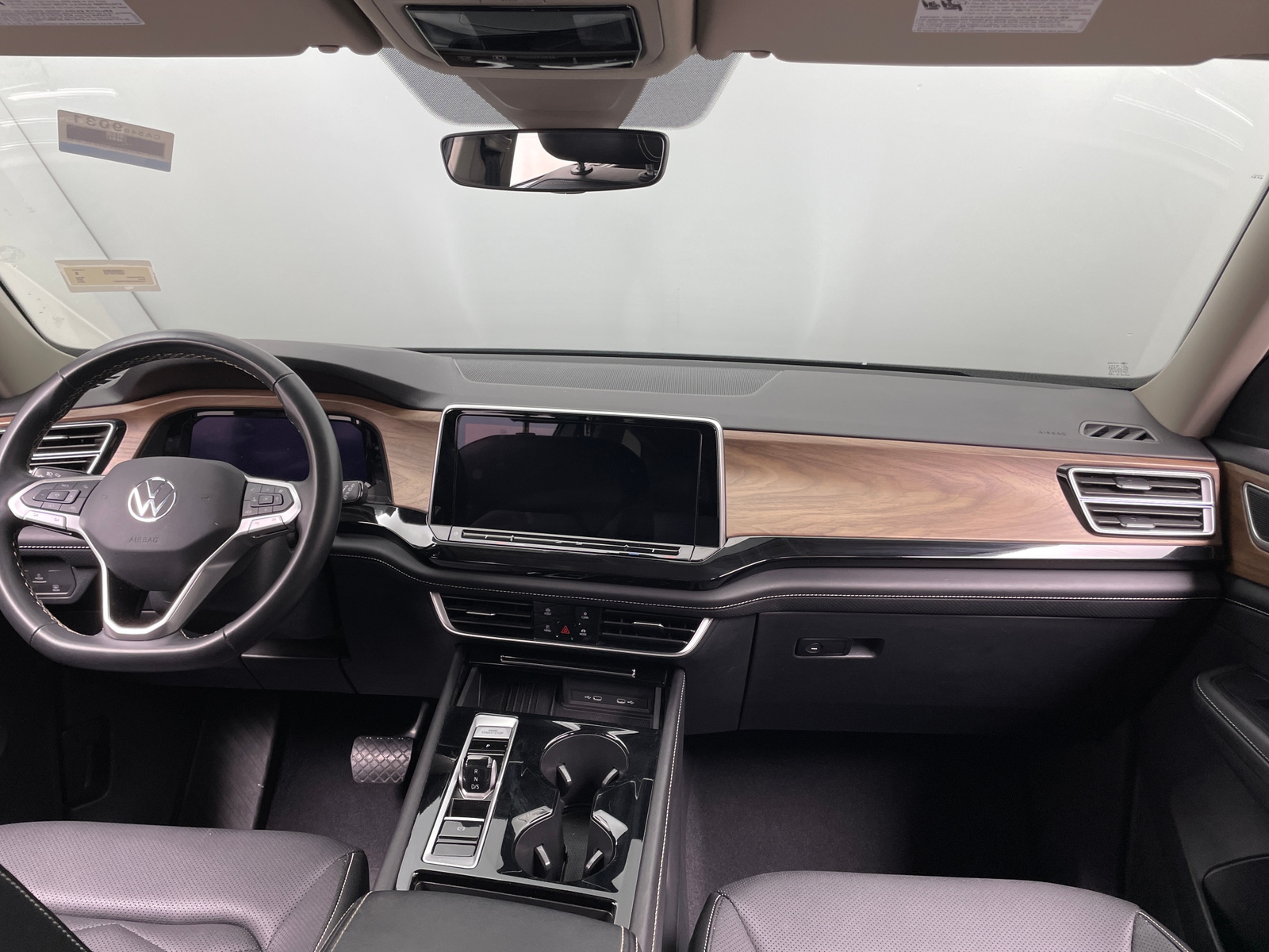 Thumbnail: 2025 Volkswagen Atlas - 2