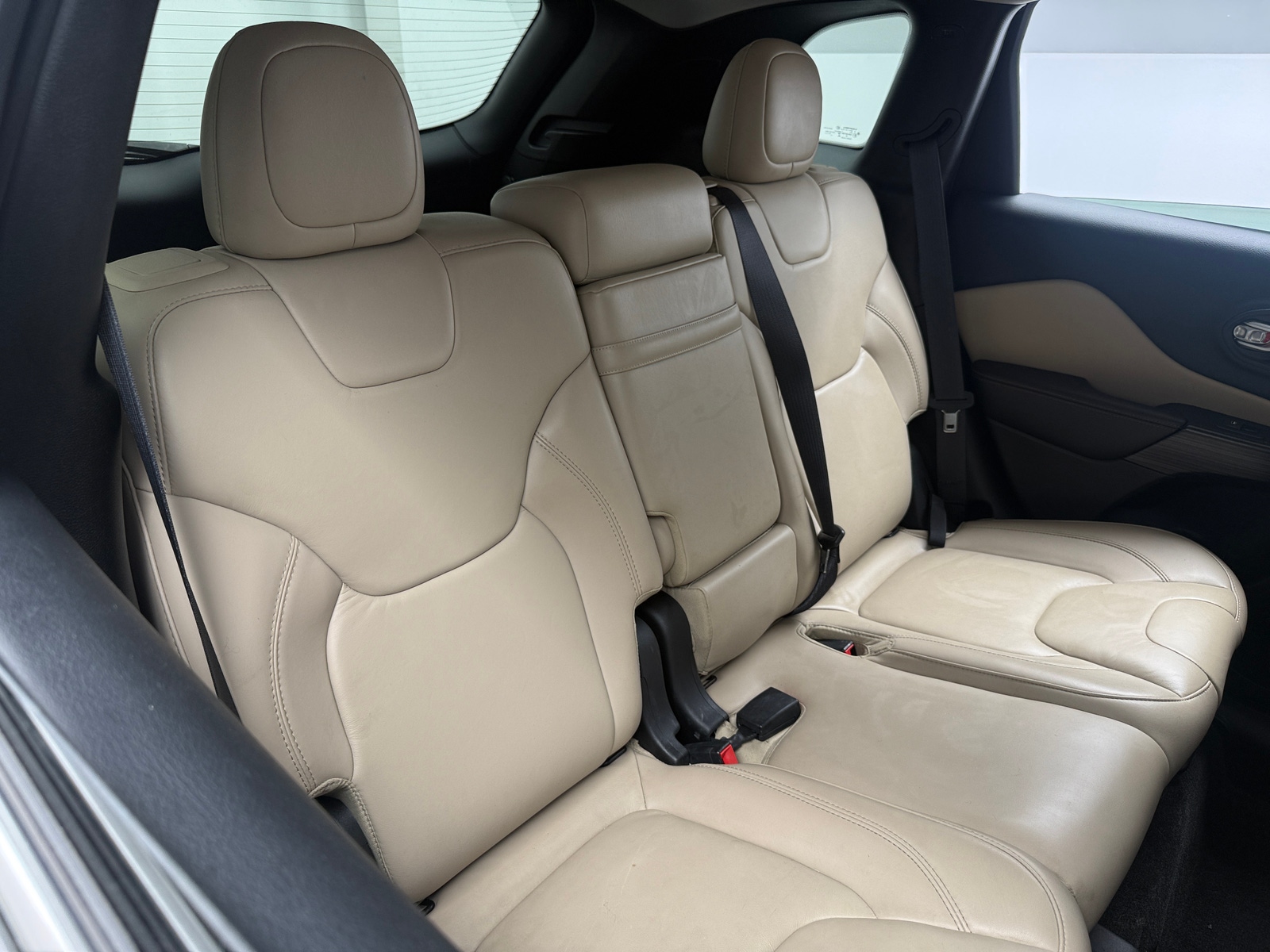 Thumbnail: 2016 Jeep Cherokee - 5