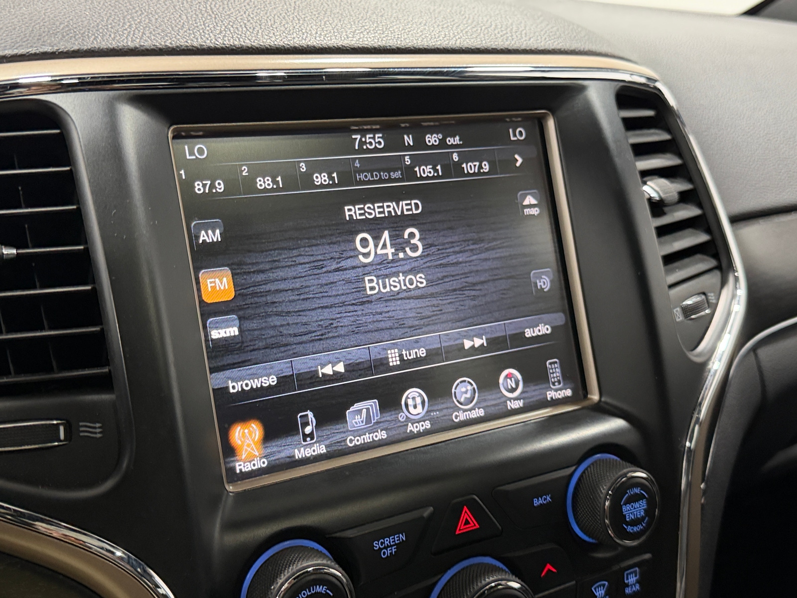 Thumbnail: 2014 Jeep Grand Cherokee - 3