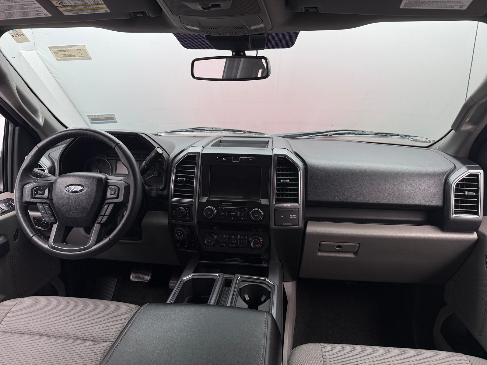 Thumbnail: 2020 Ford Econoline - 3