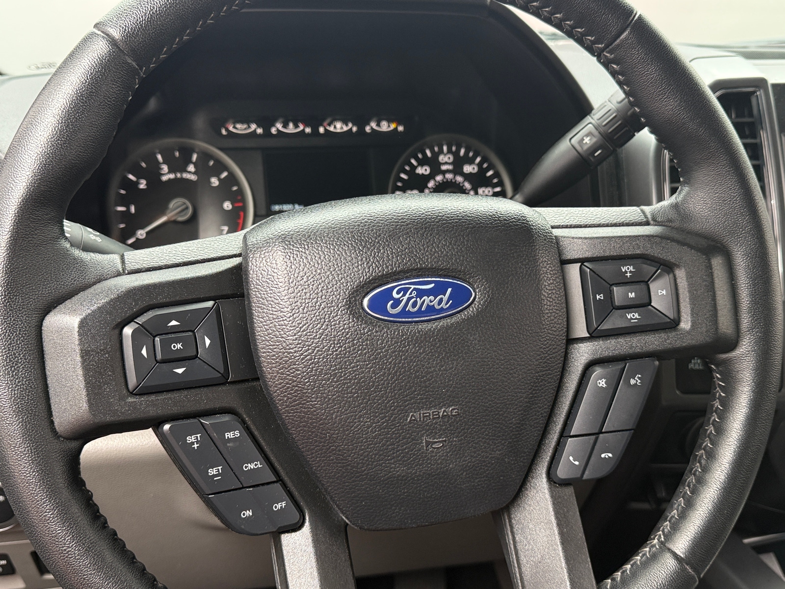 Thumbnail: 2020 Ford Econoline - 5