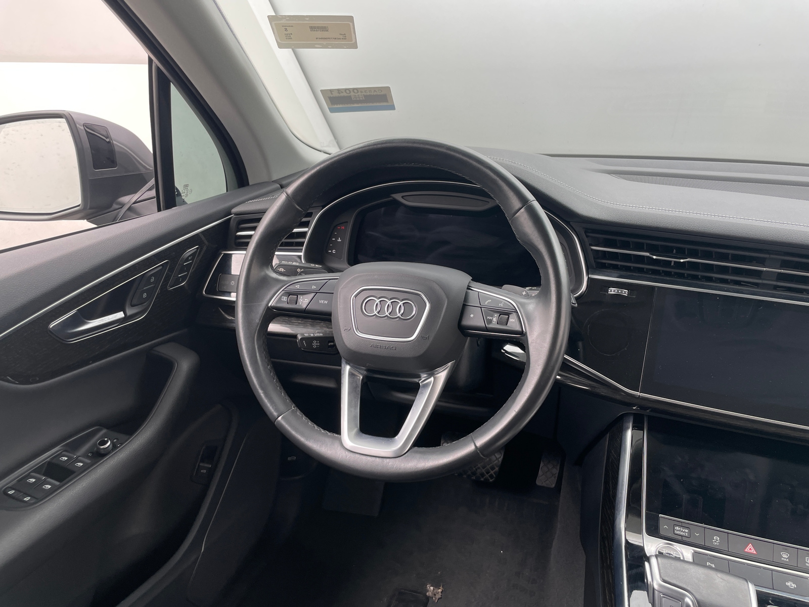 Thumbnail: 2023 Audi Q7 - 4
