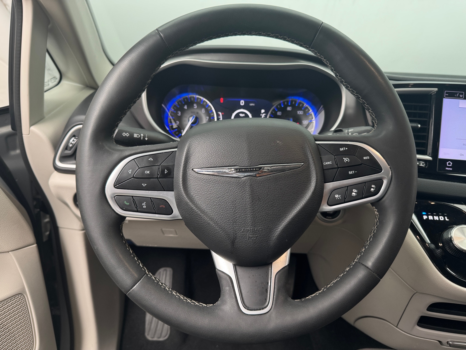 Thumbnail: 2024 Chrysler Pacifica - 4