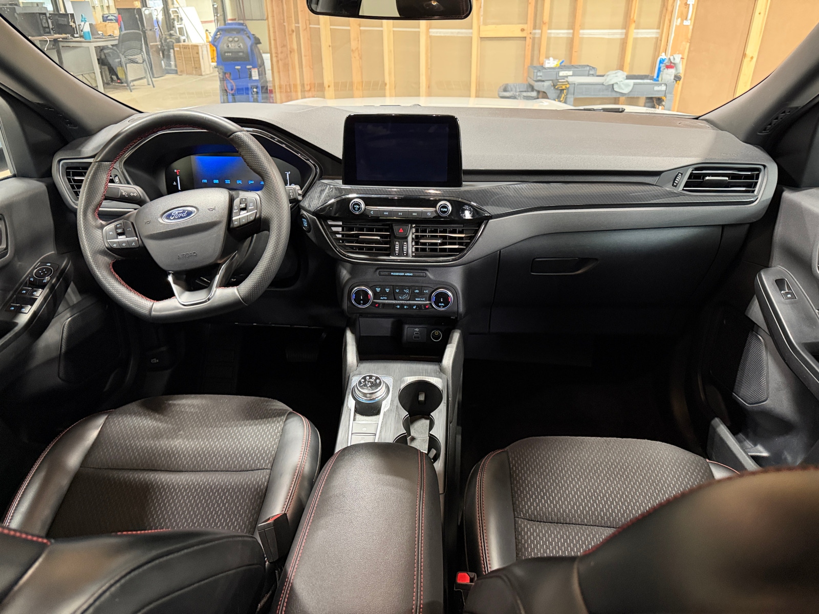 Thumbnail: 2025 Ford Escape - 3