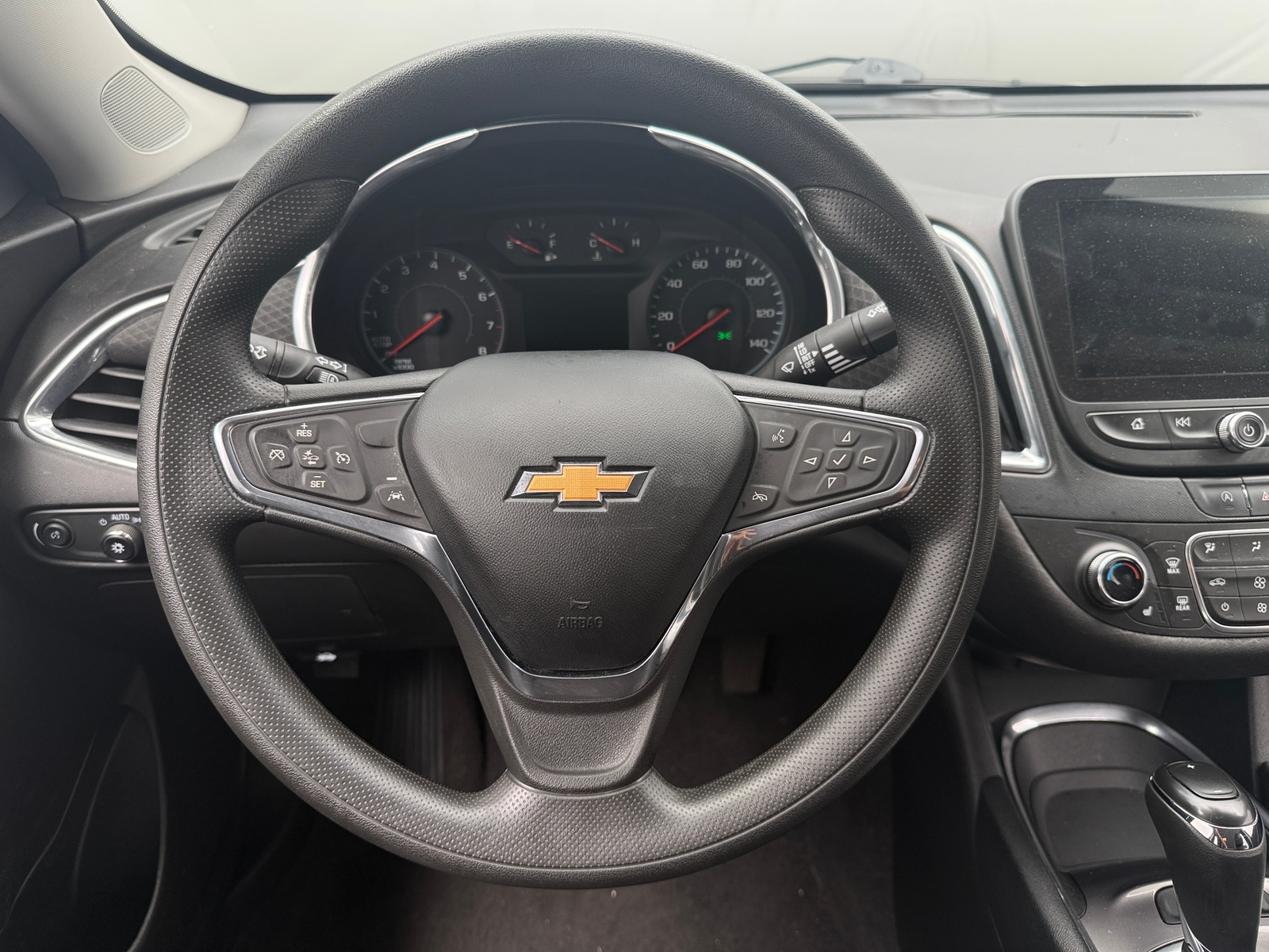 Thumbnail: 2020 Chevrolet Malibu - 5