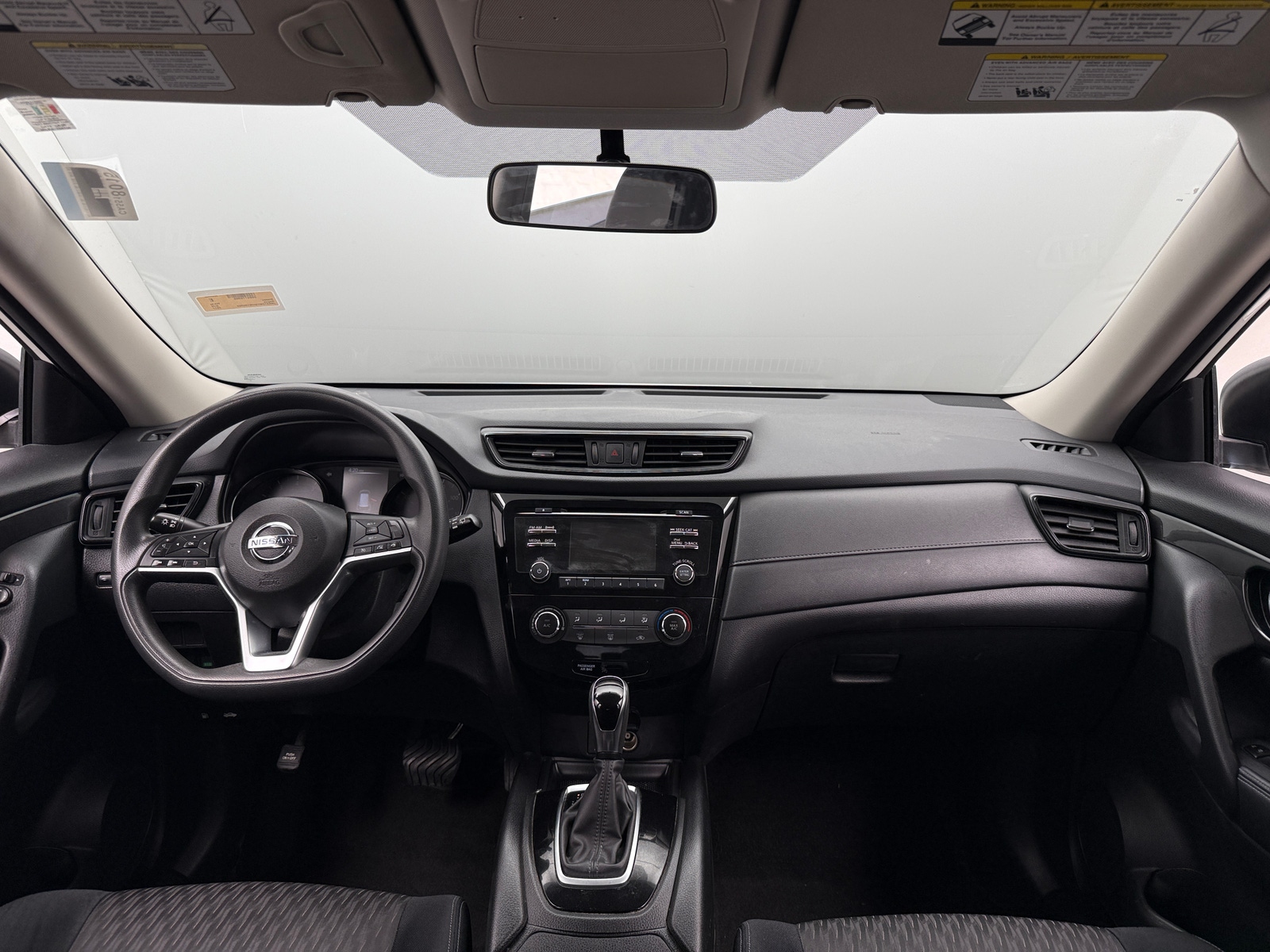 Thumbnail: 2017 Nissan Rogue - 3
