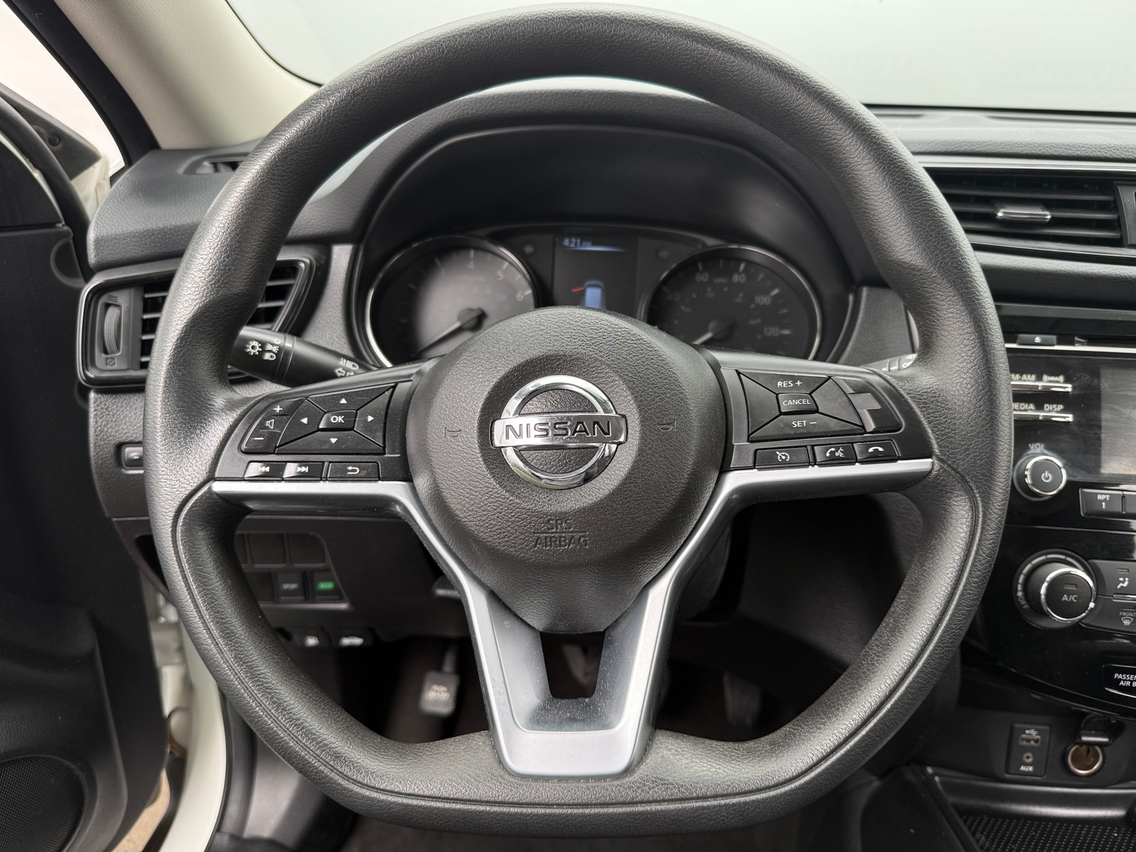 Thumbnail: 2017 Nissan Rogue - 5