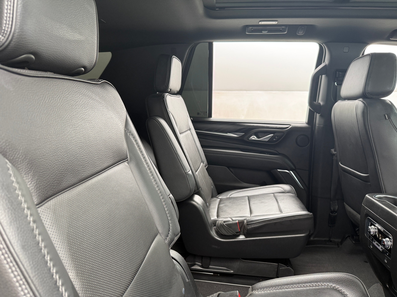 Thumbnail: 2023 GMC Yukon - 5