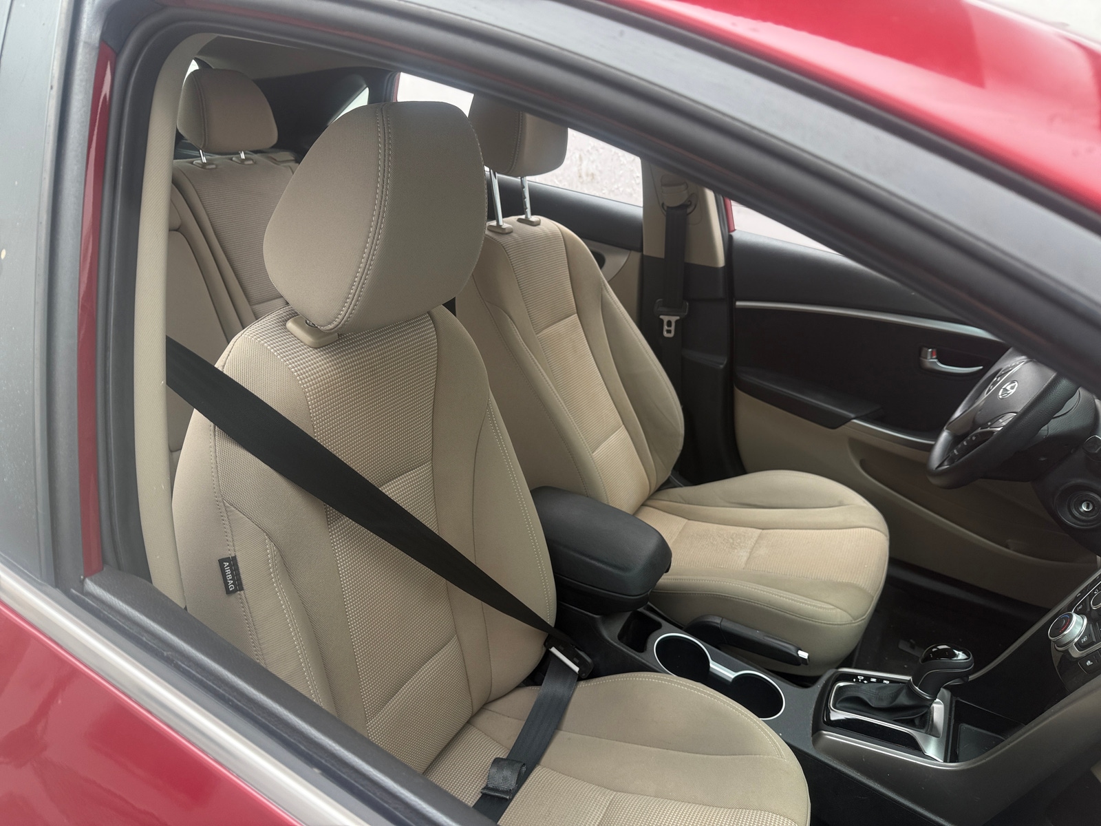 Thumbnail: 2016 Hyundai Elantra - 2