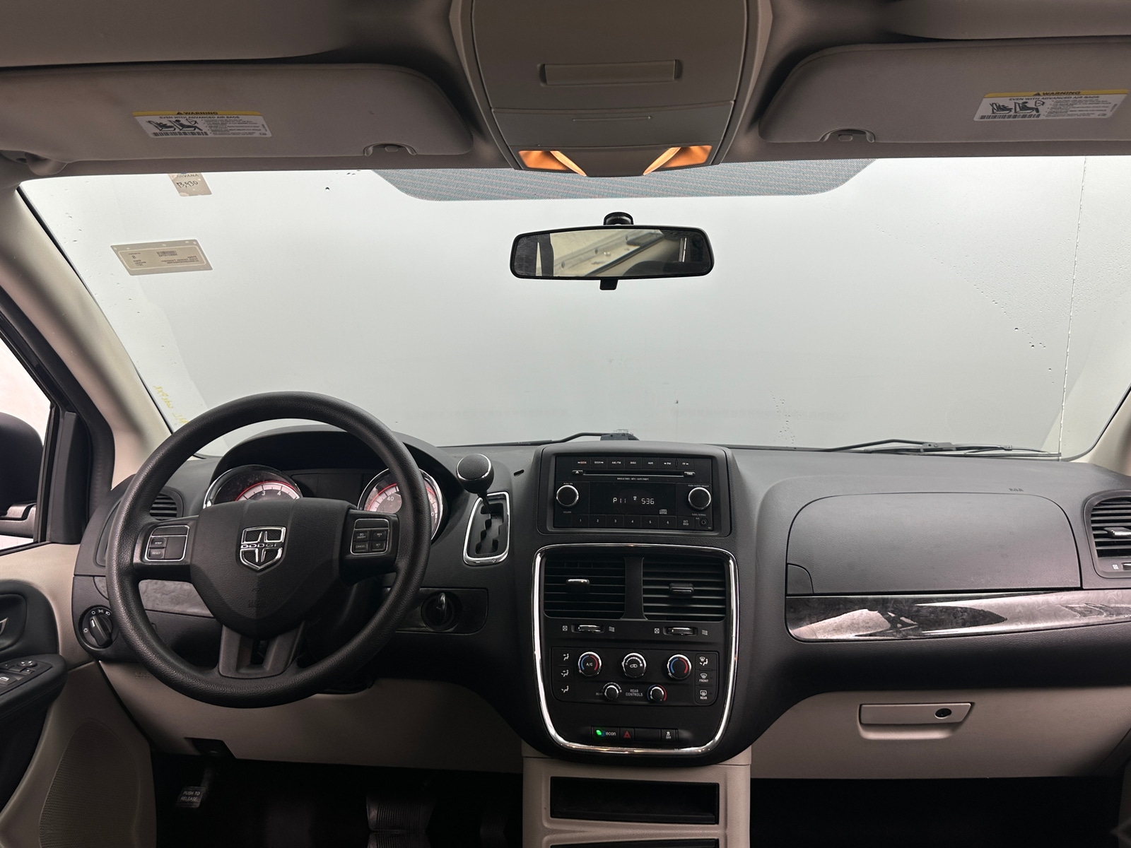 Thumbnail: 2017 Dodge Grand Caravan - 3